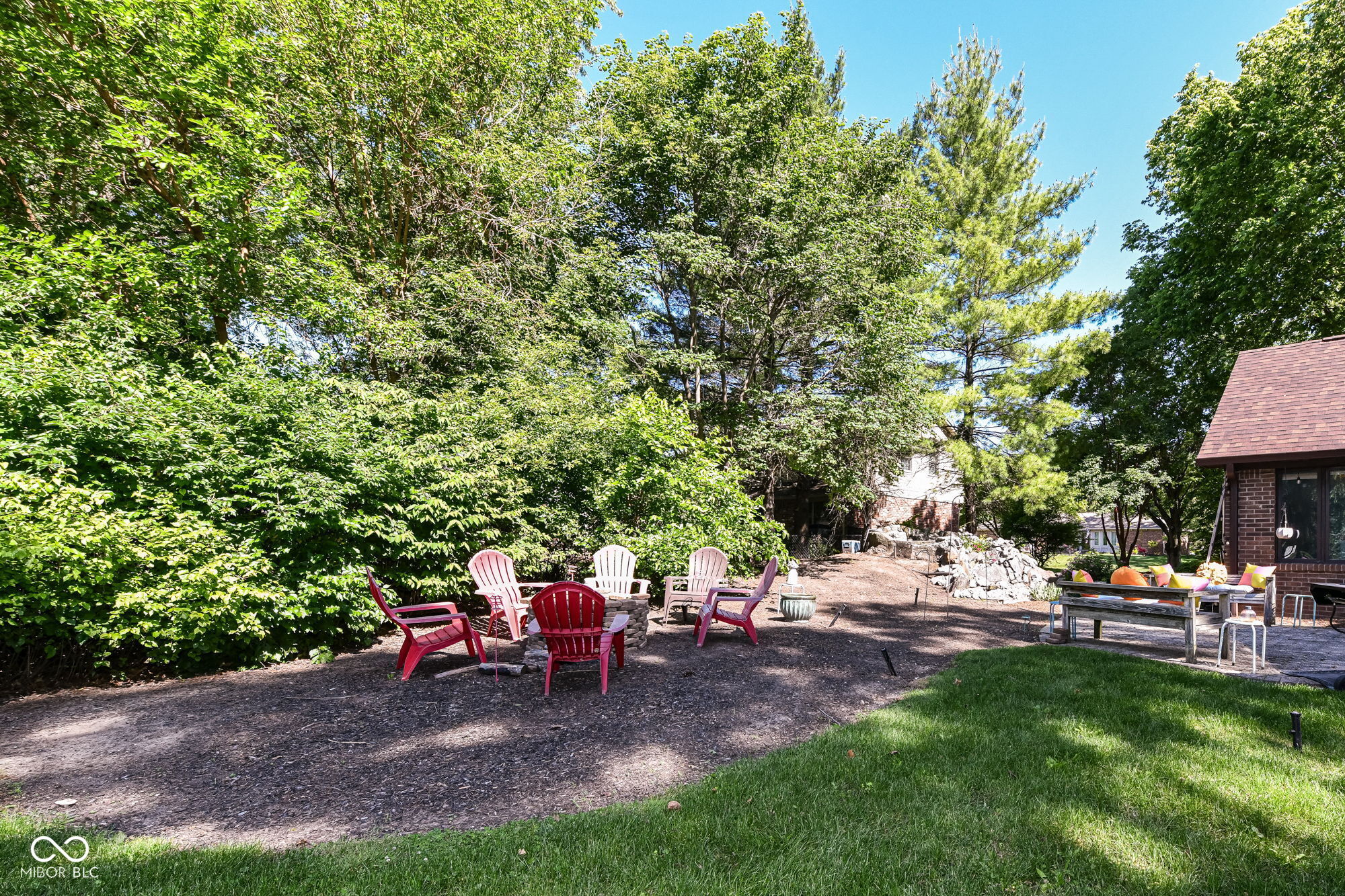 10188 E Lakeshore Drive