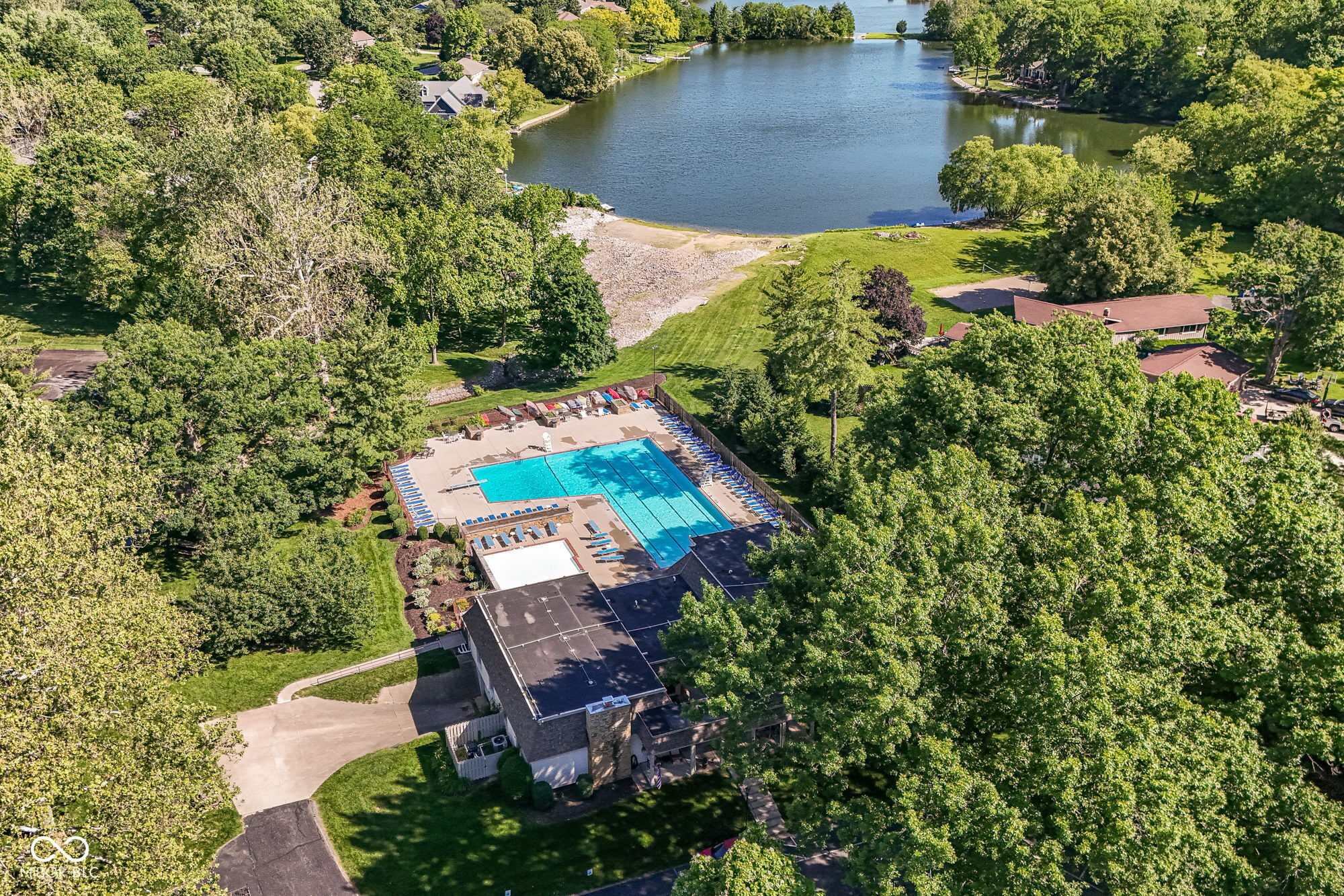 10188 E Lakeshore Drive