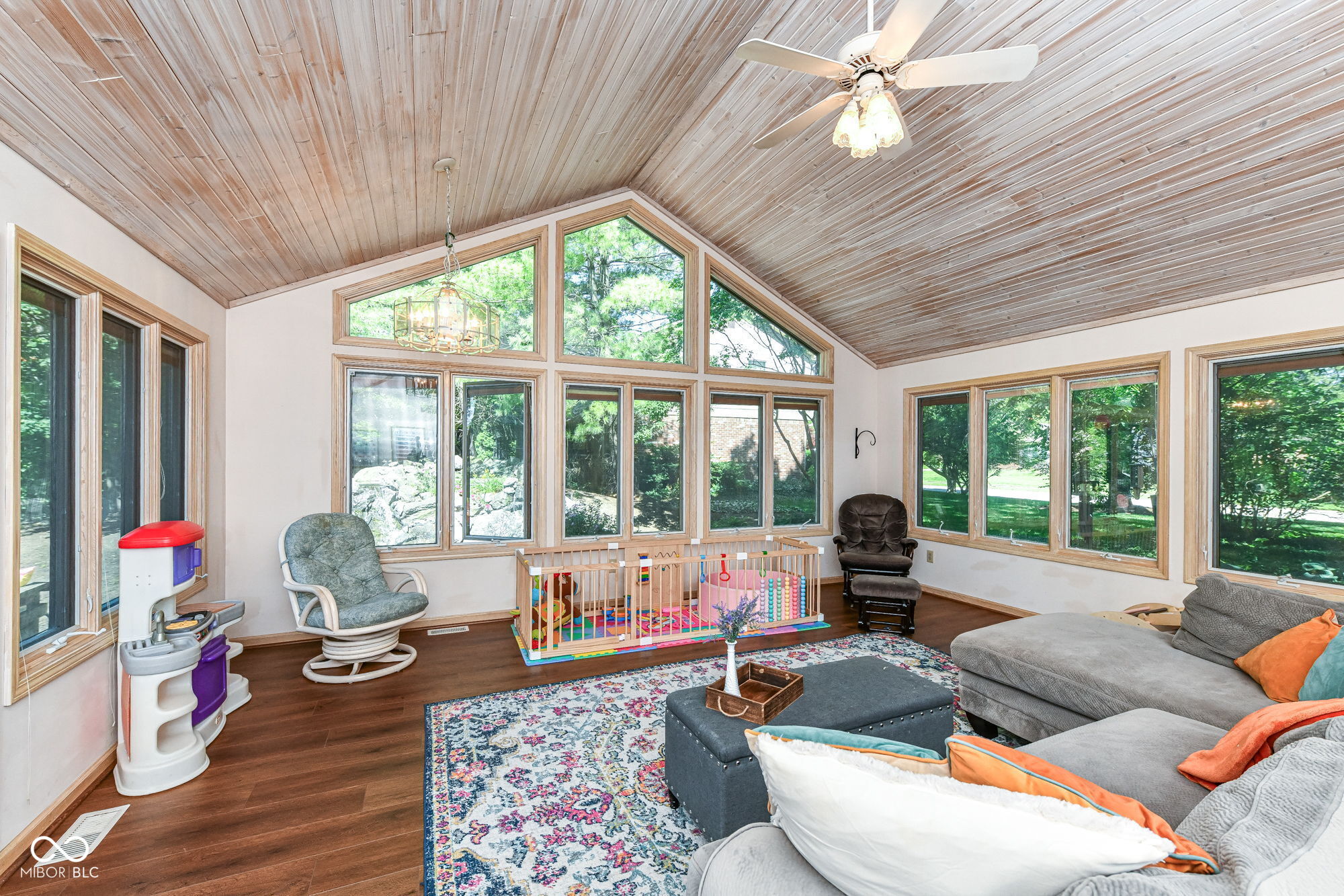 10188 E Lakeshore Drive