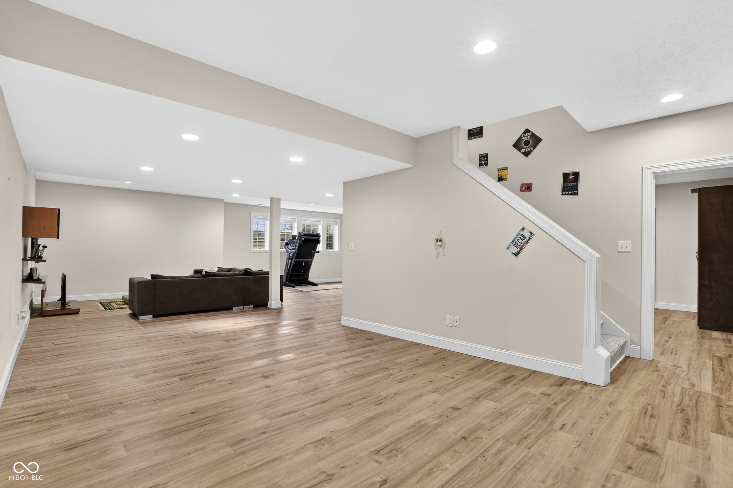 3820 Steeplechase Drive