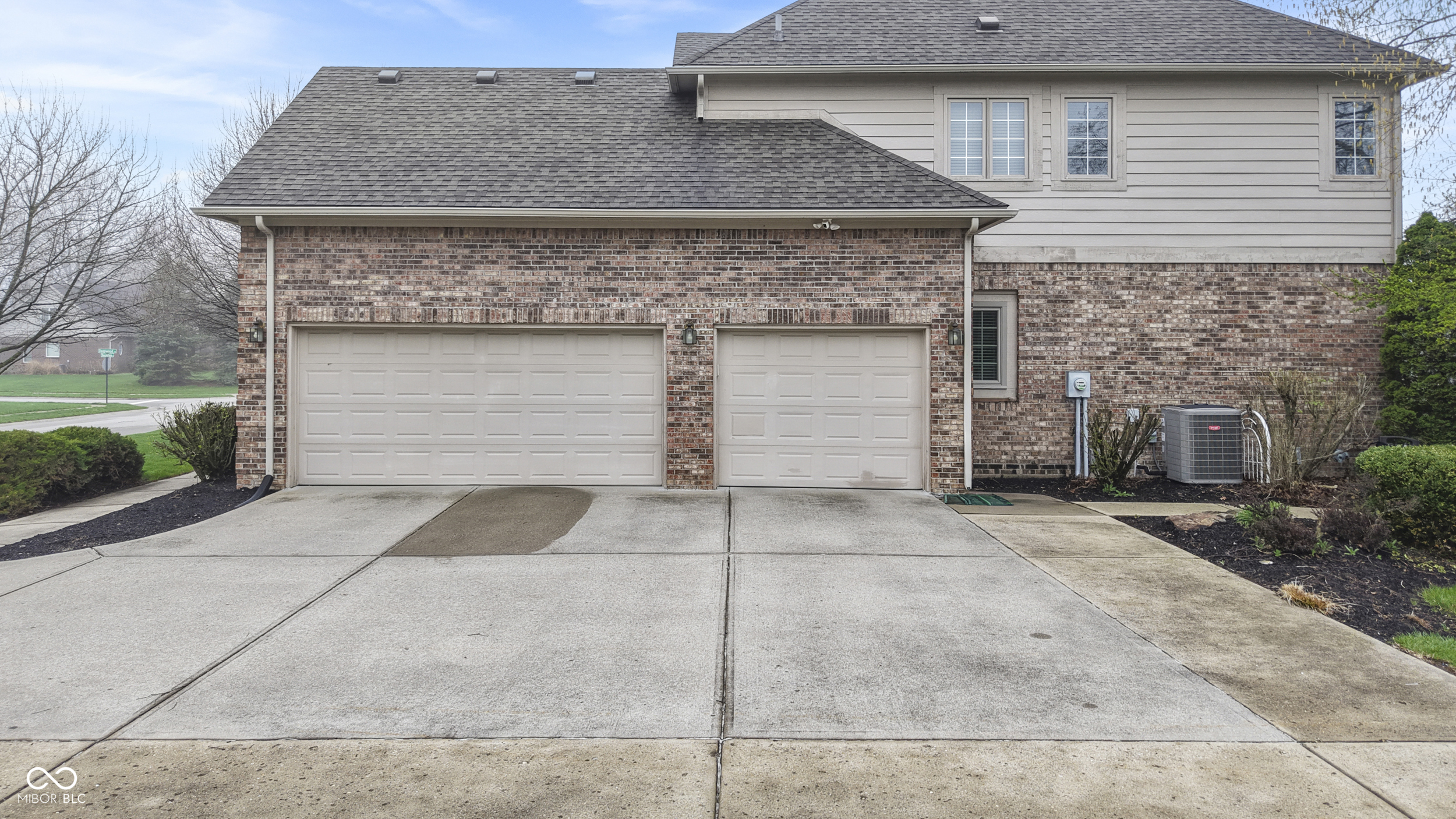 3820 Steeplechase Drive