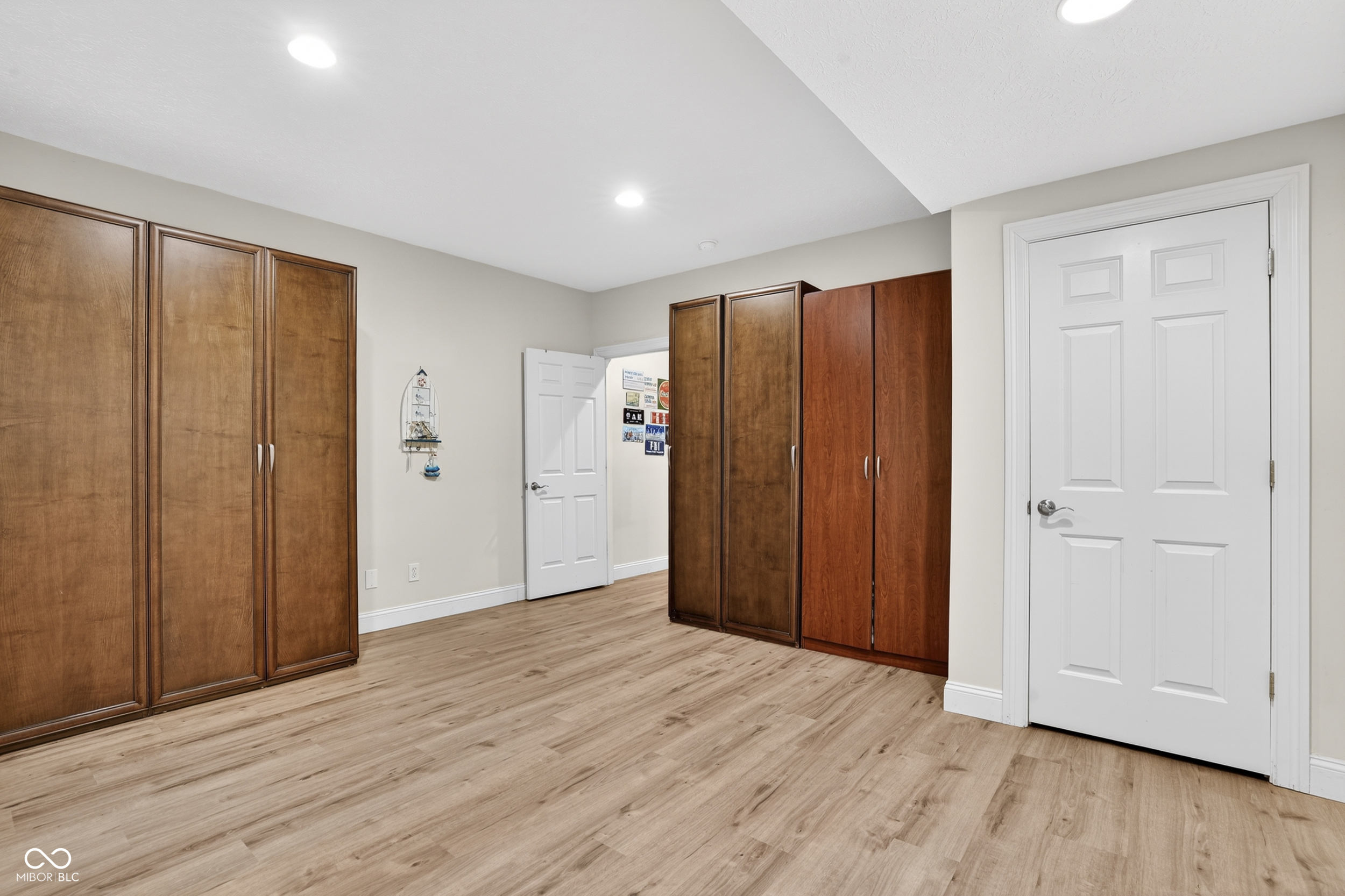 3820 Steeplechase Drive