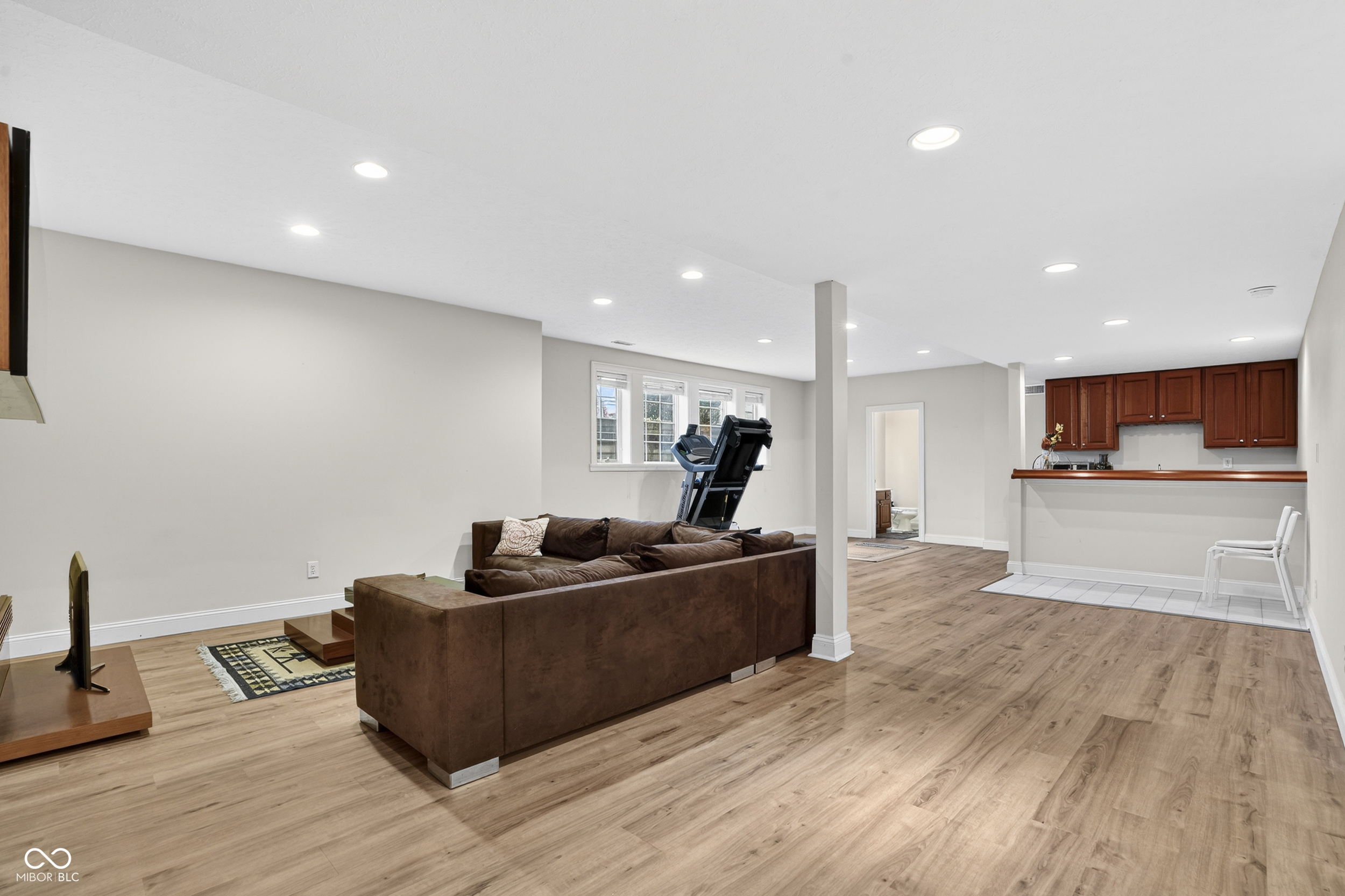 3820 Steeplechase Drive