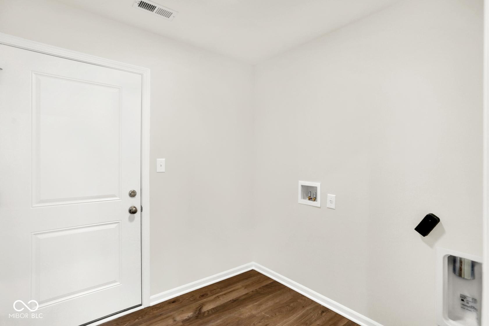 19418 Atwater Avenue