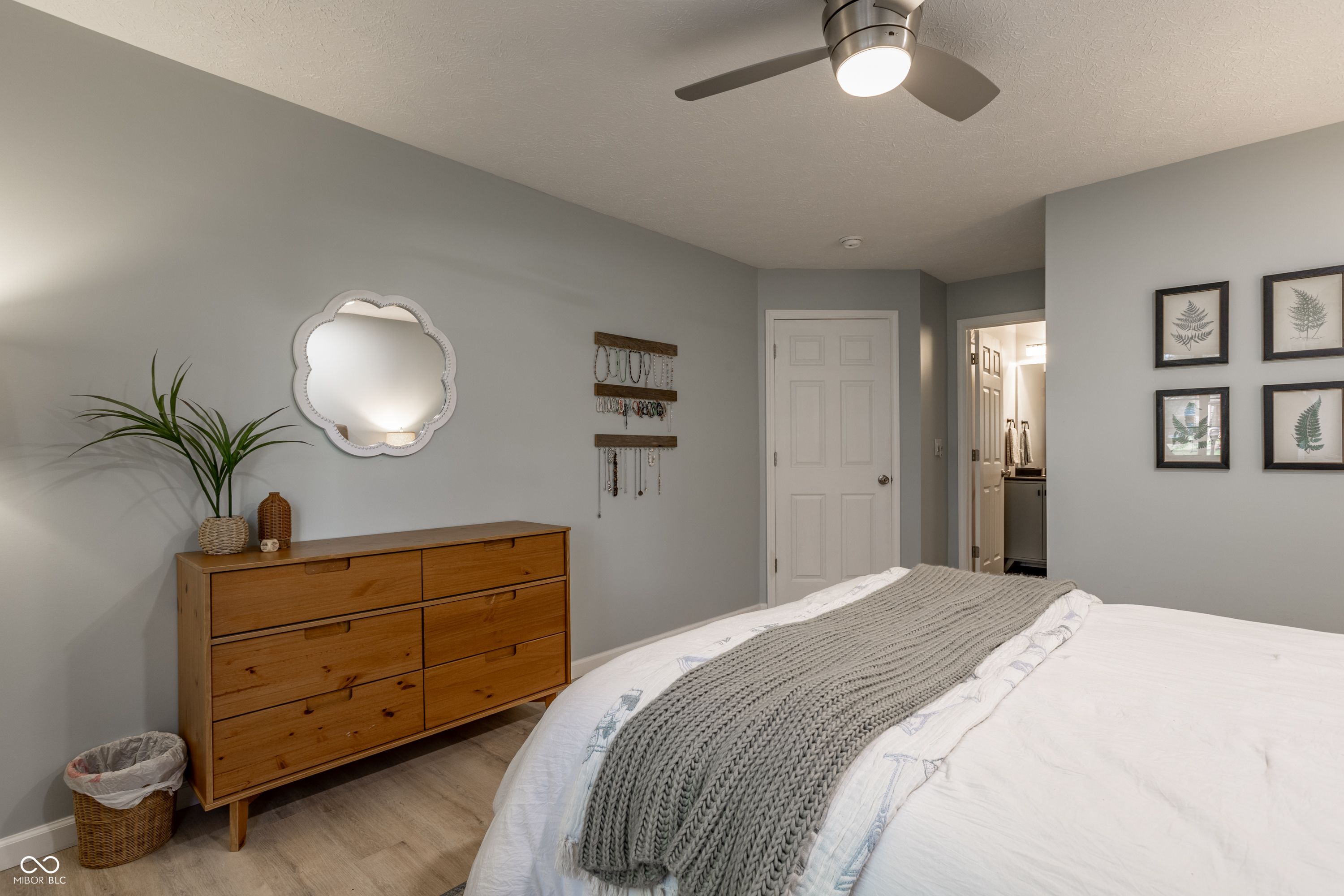 8224 Glenwillow Lane Unit: 102