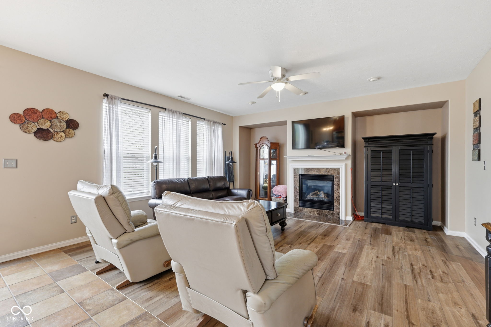 10961 Gossamer Lane