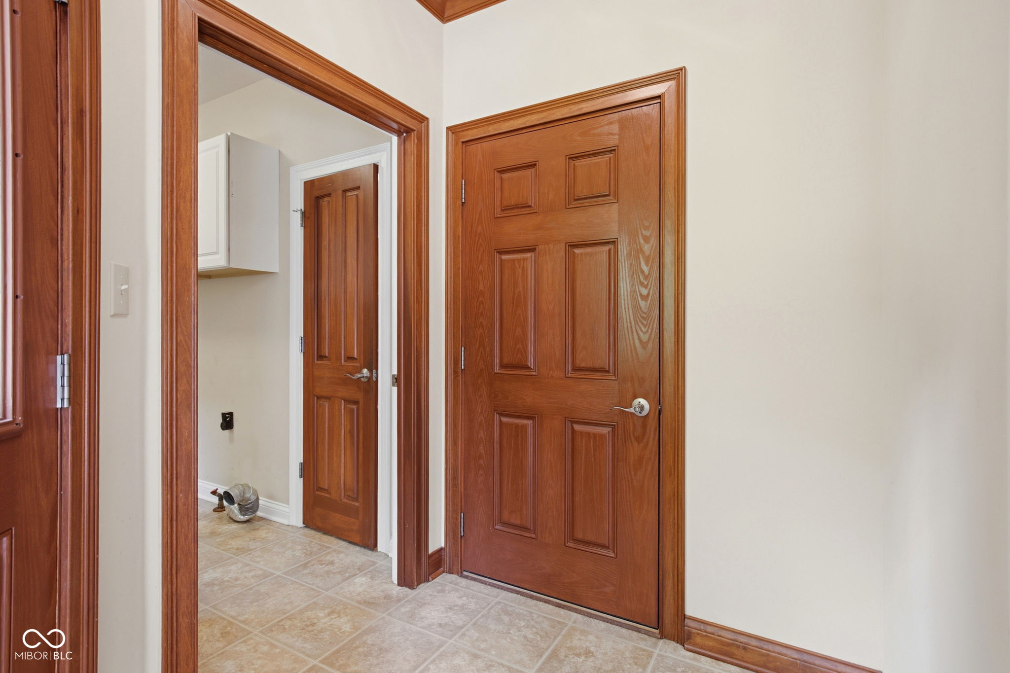 1538 E Grey Feather Trail