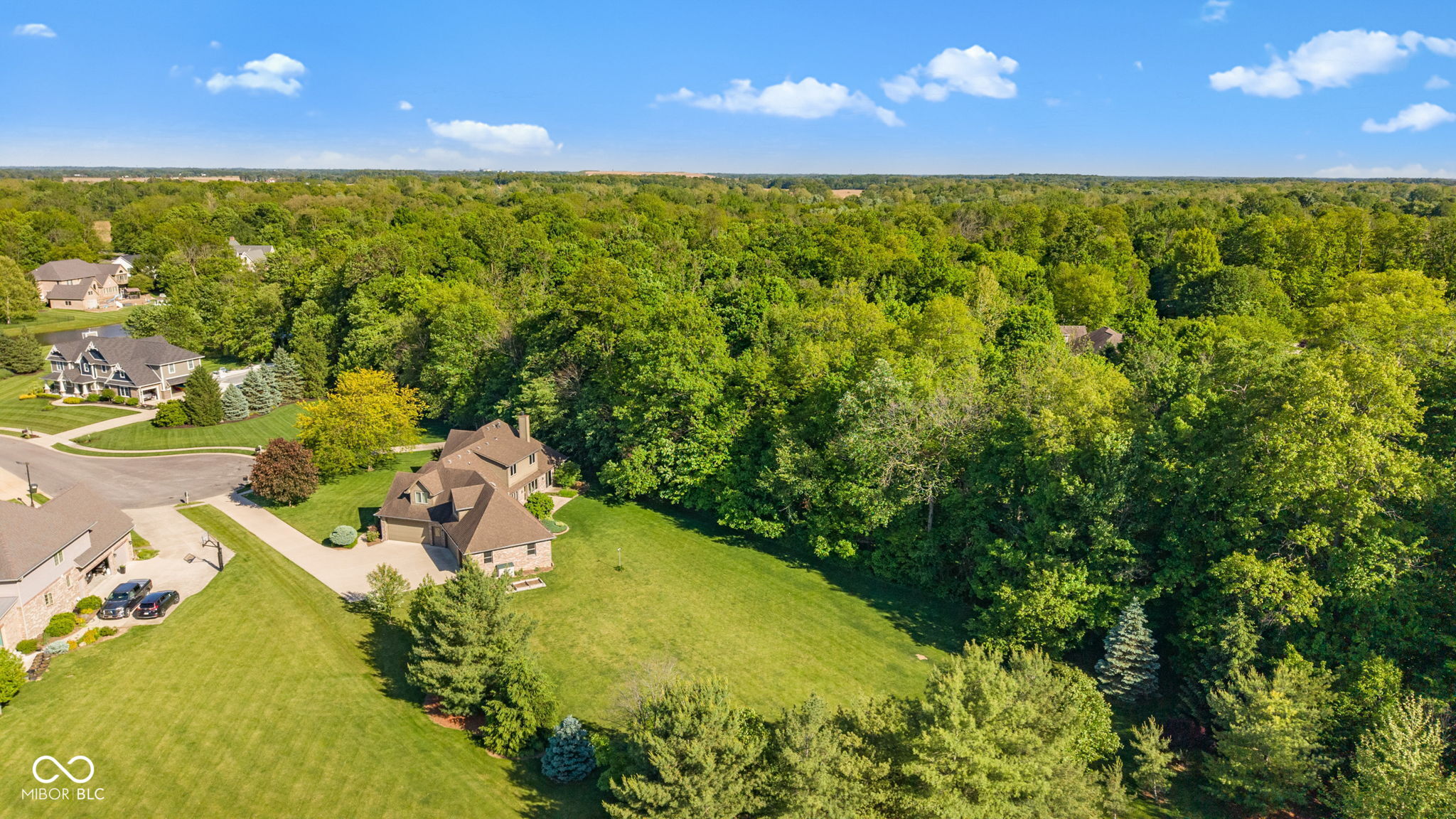 1538 E Grey Feather Trail