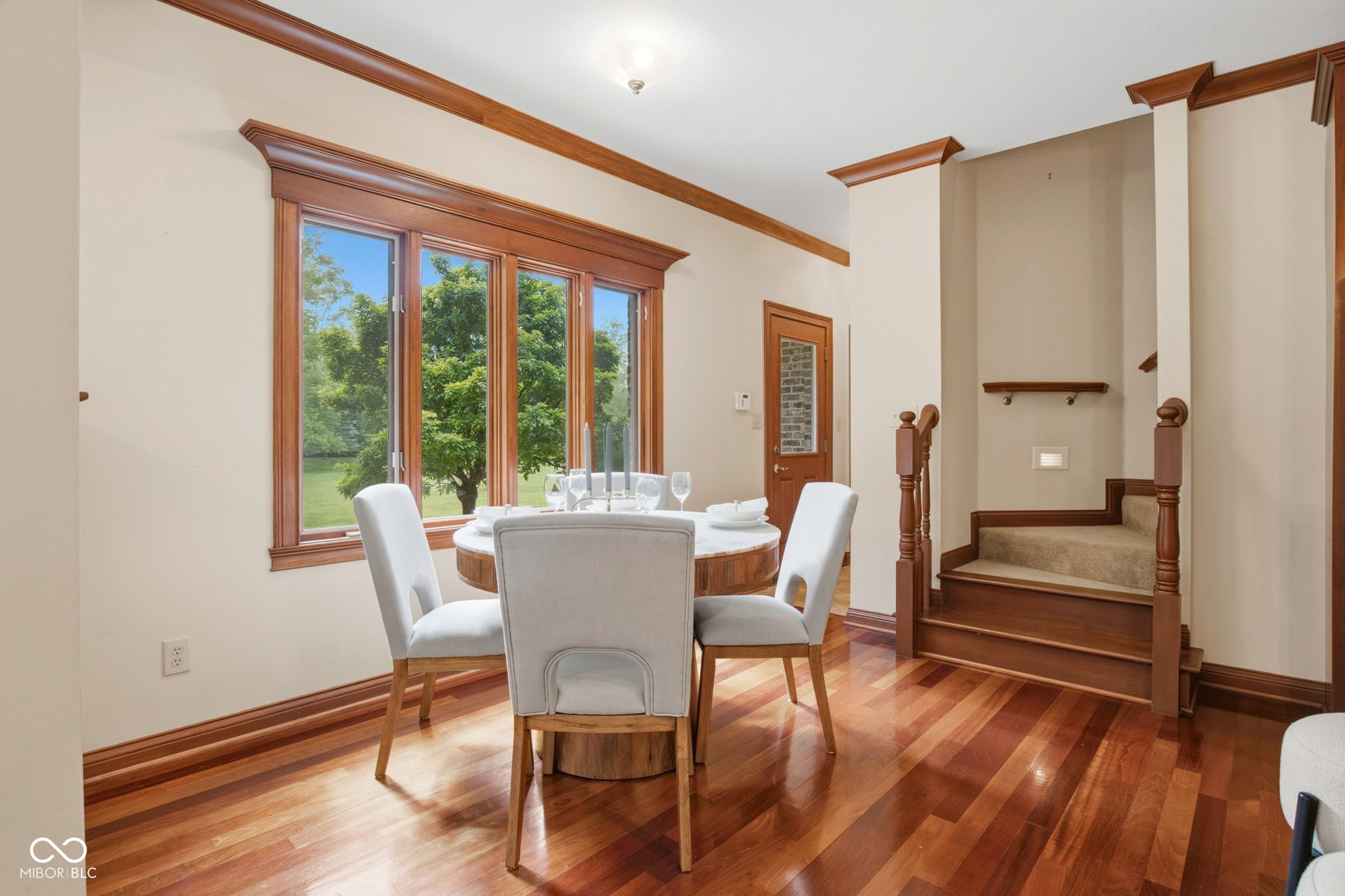 1538 E Grey Feather Trail
