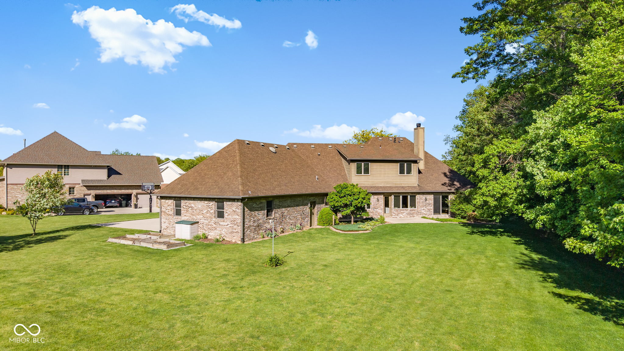 1538 E Grey Feather Trail