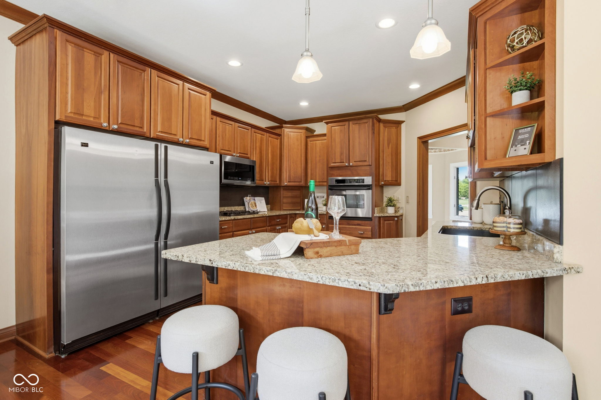 1538 E Grey Feather Trail