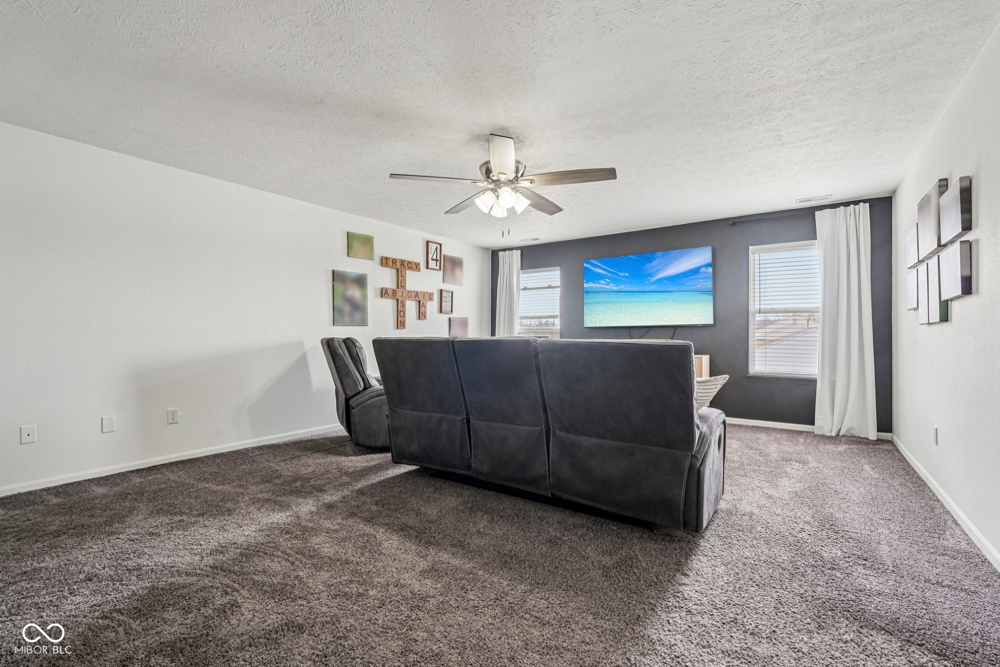 1825 Clover Lane