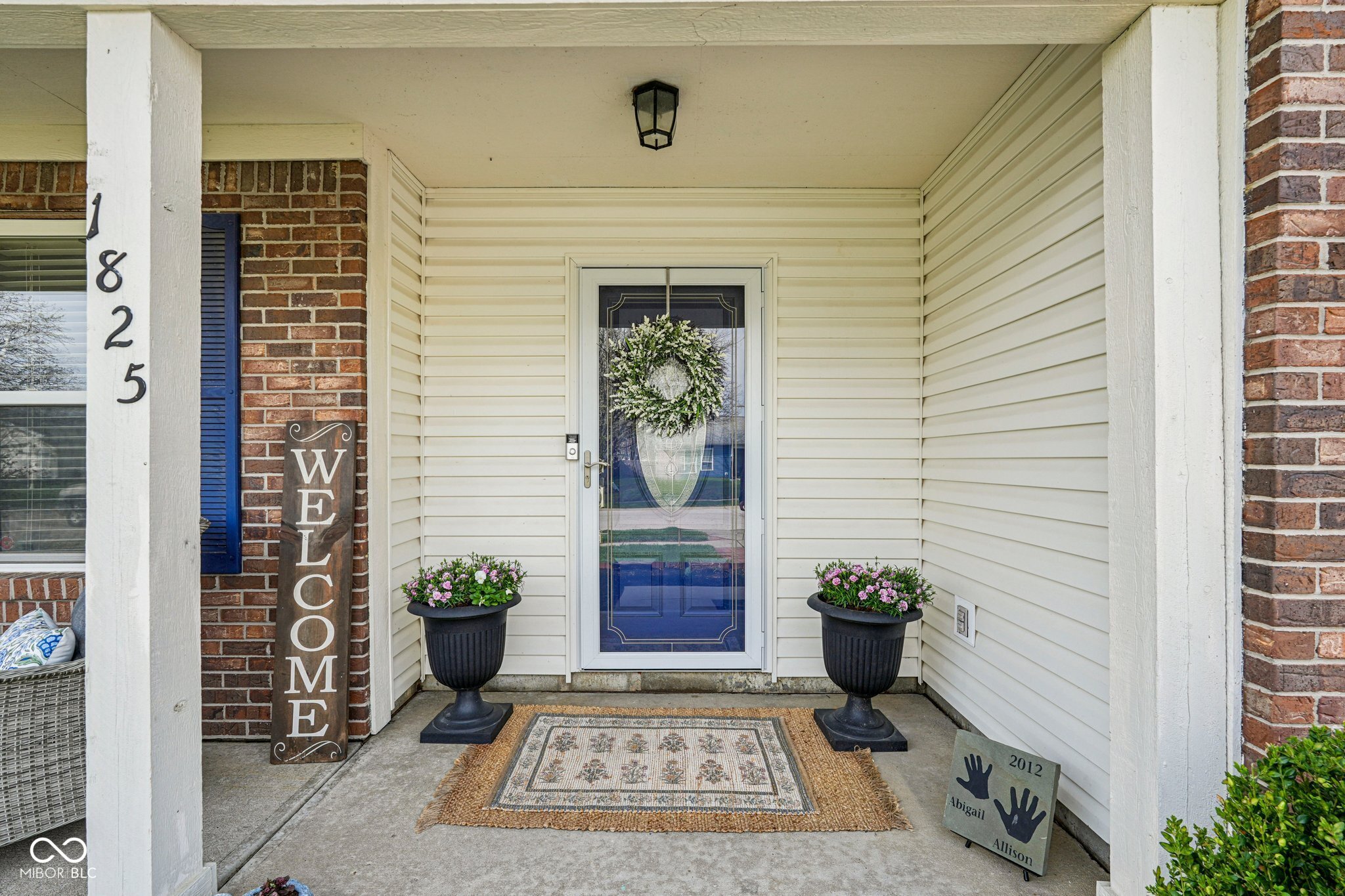 1825 Clover Lane