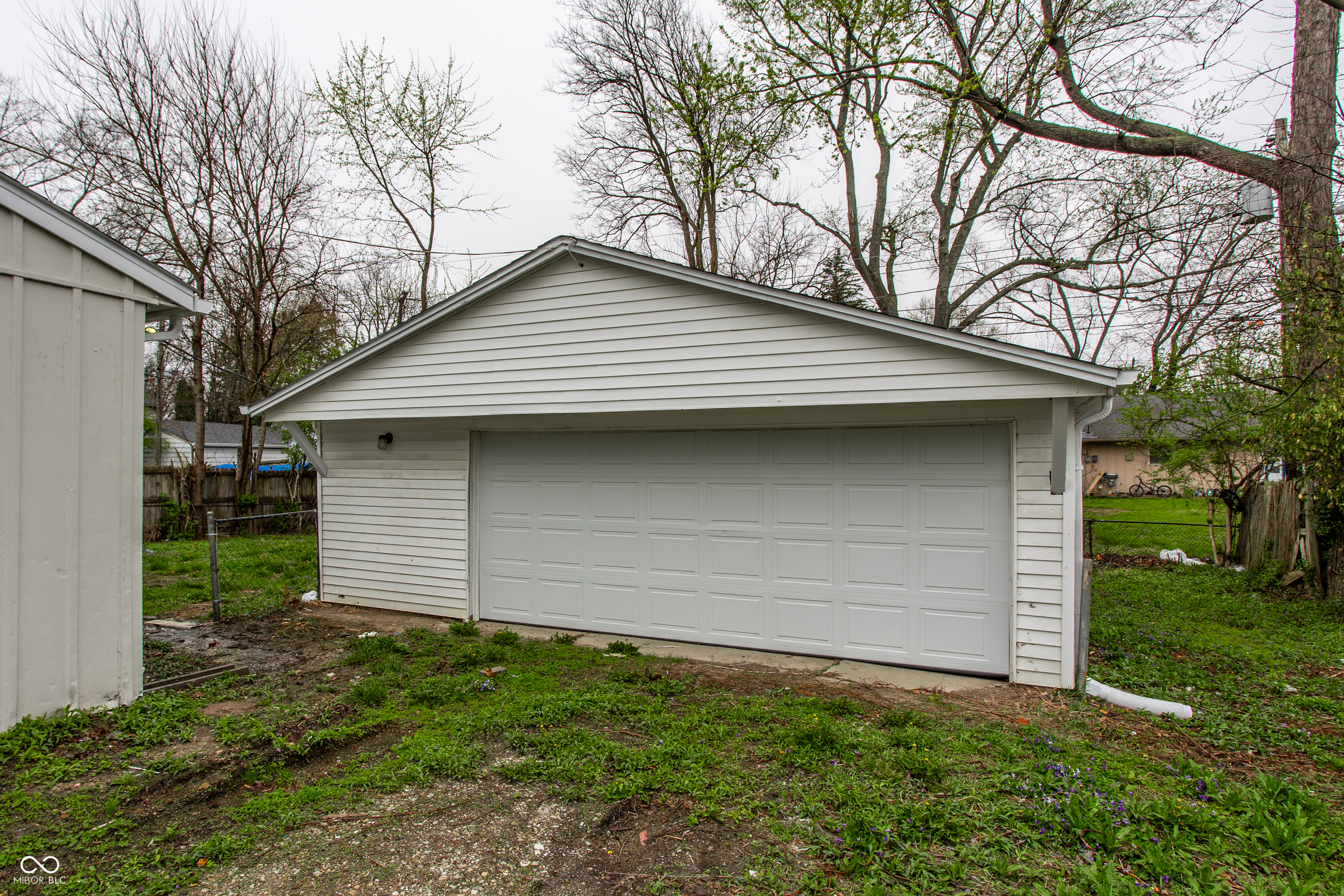 8340 E 41st Place
