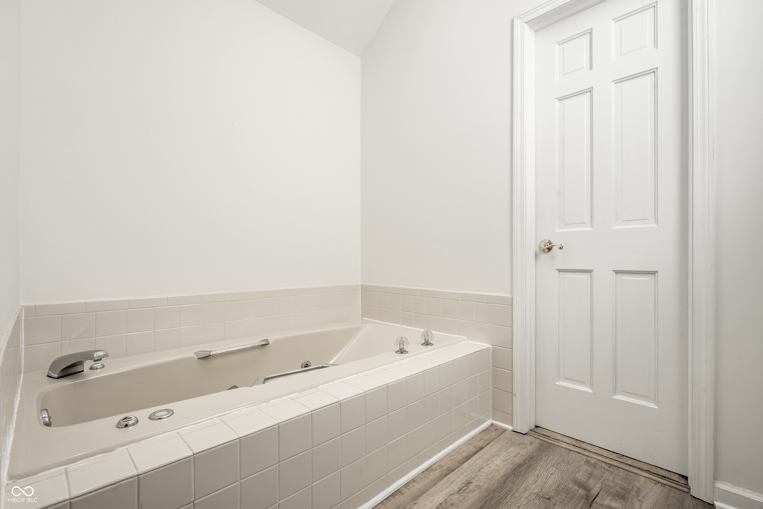 828 Pebble Brook Place