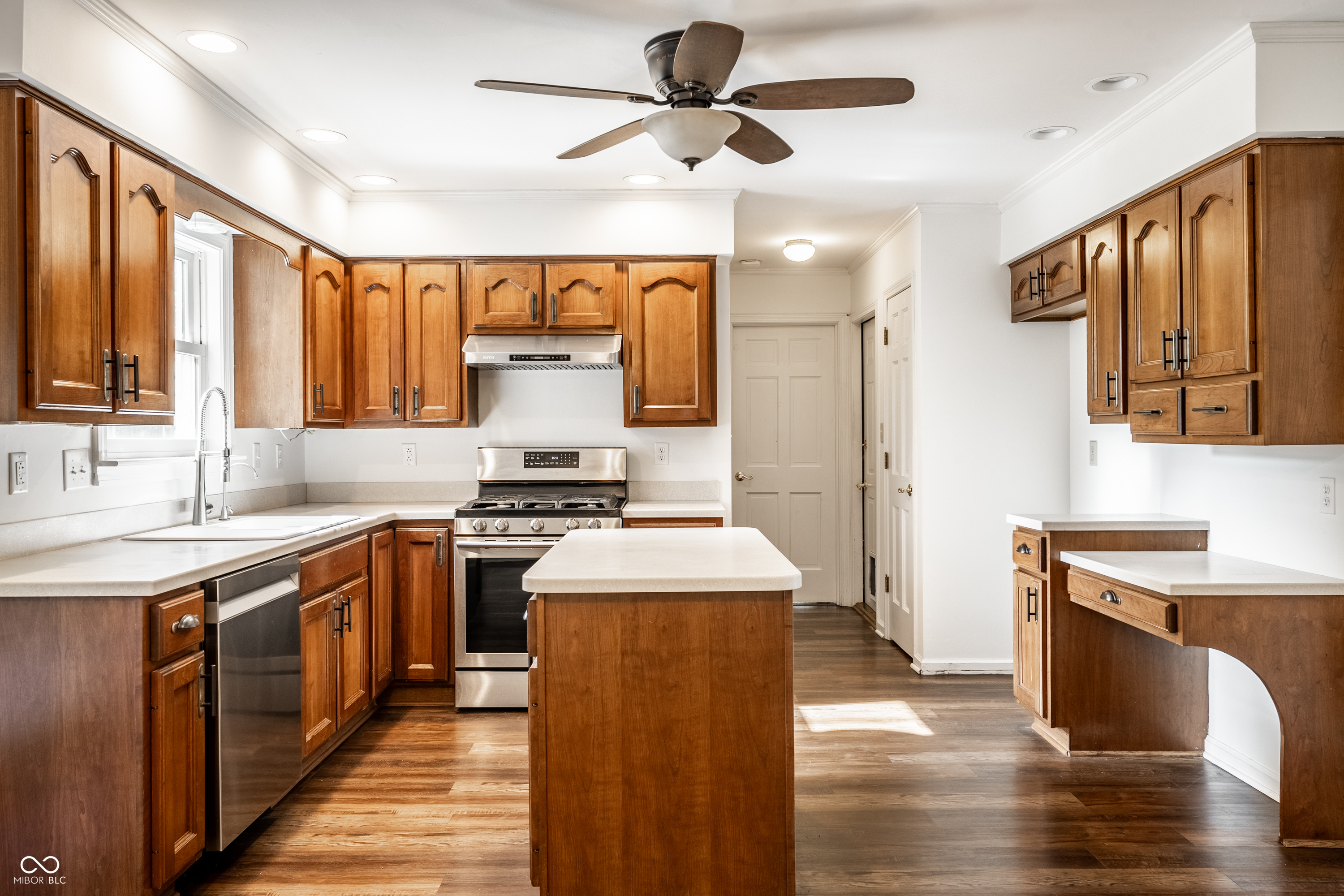 828 Pebble Brook Place
