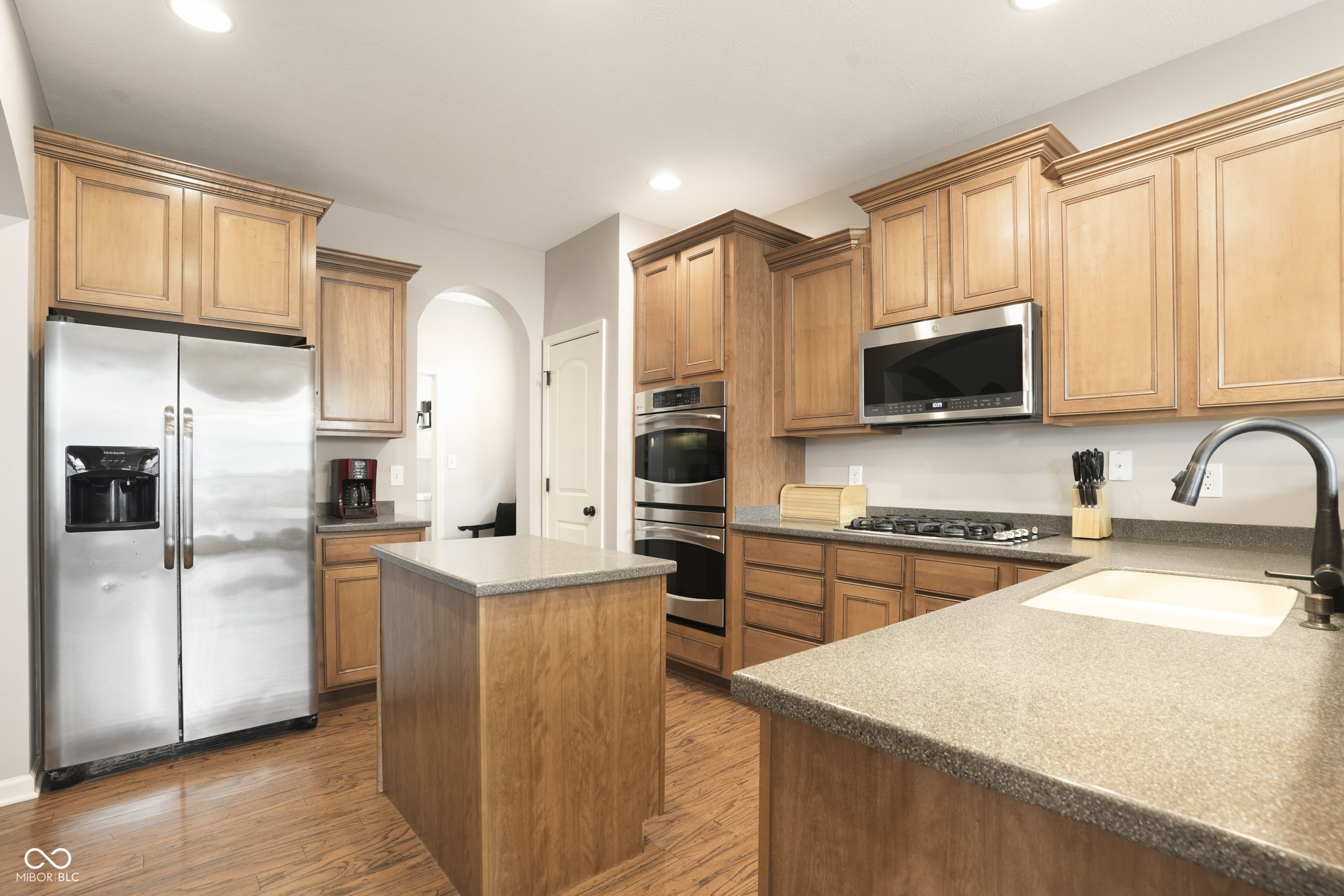 6093 Mountain Hawk Drive