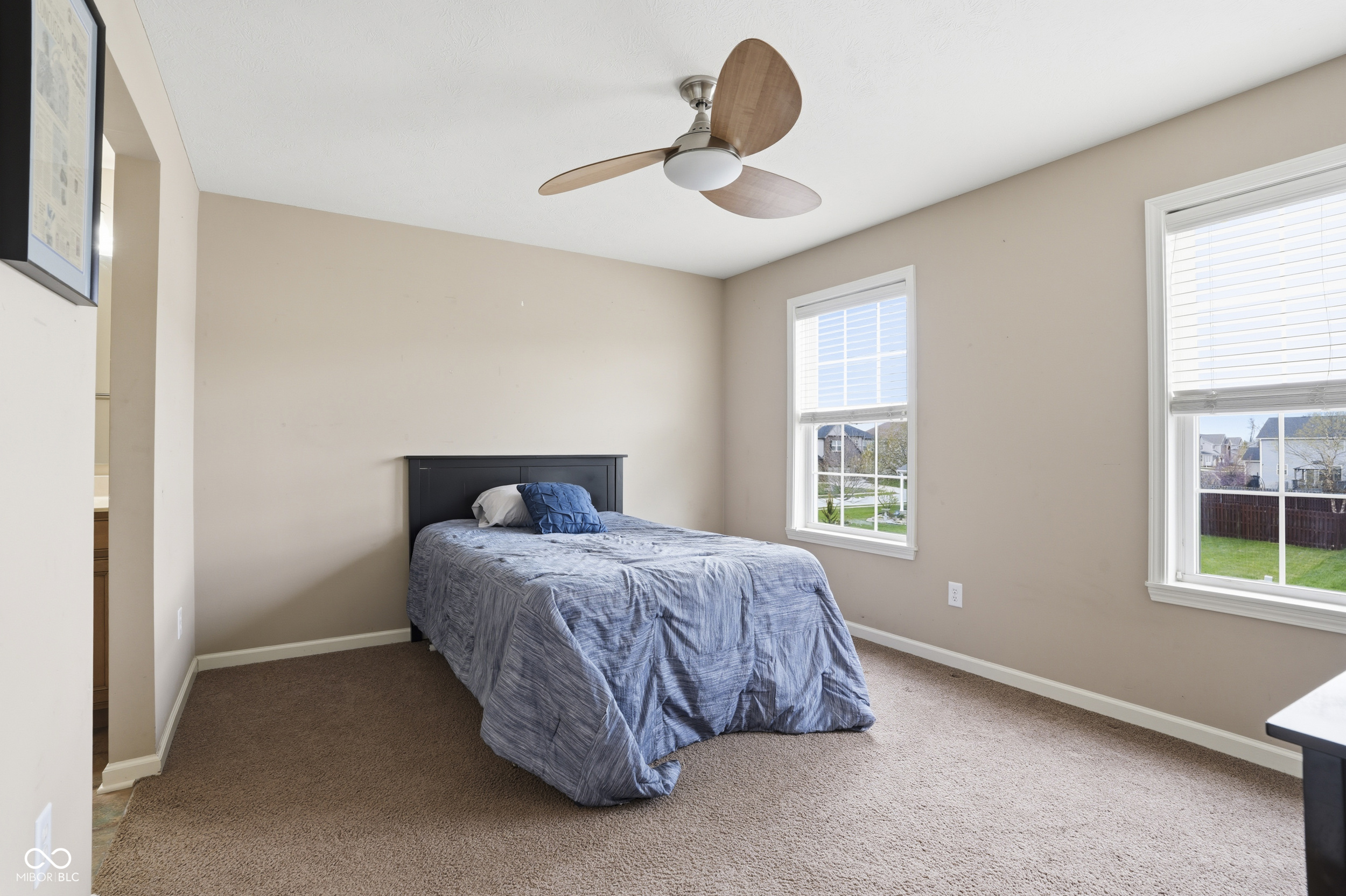 6093 Mountain Hawk Drive