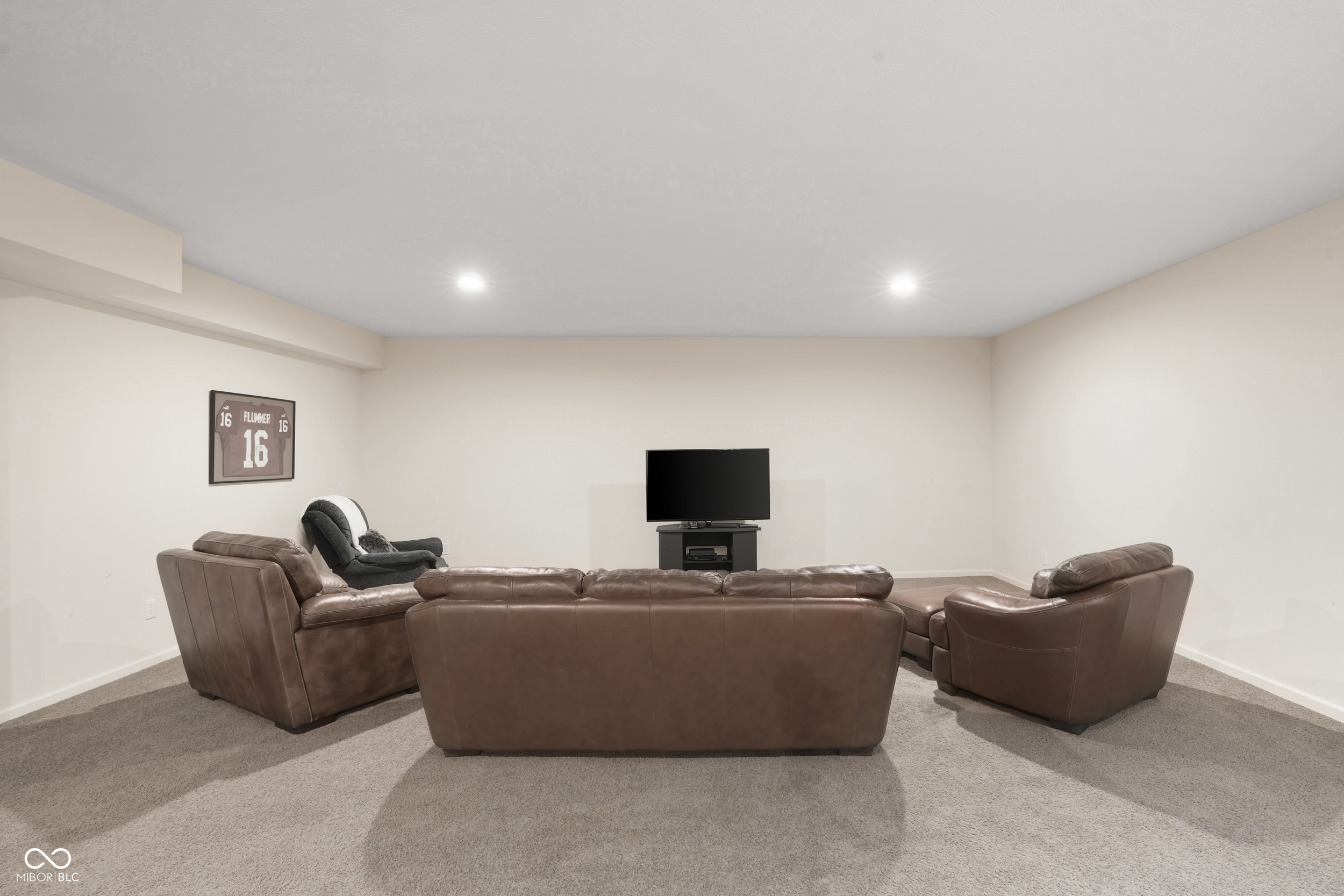 6093 Mountain Hawk Drive