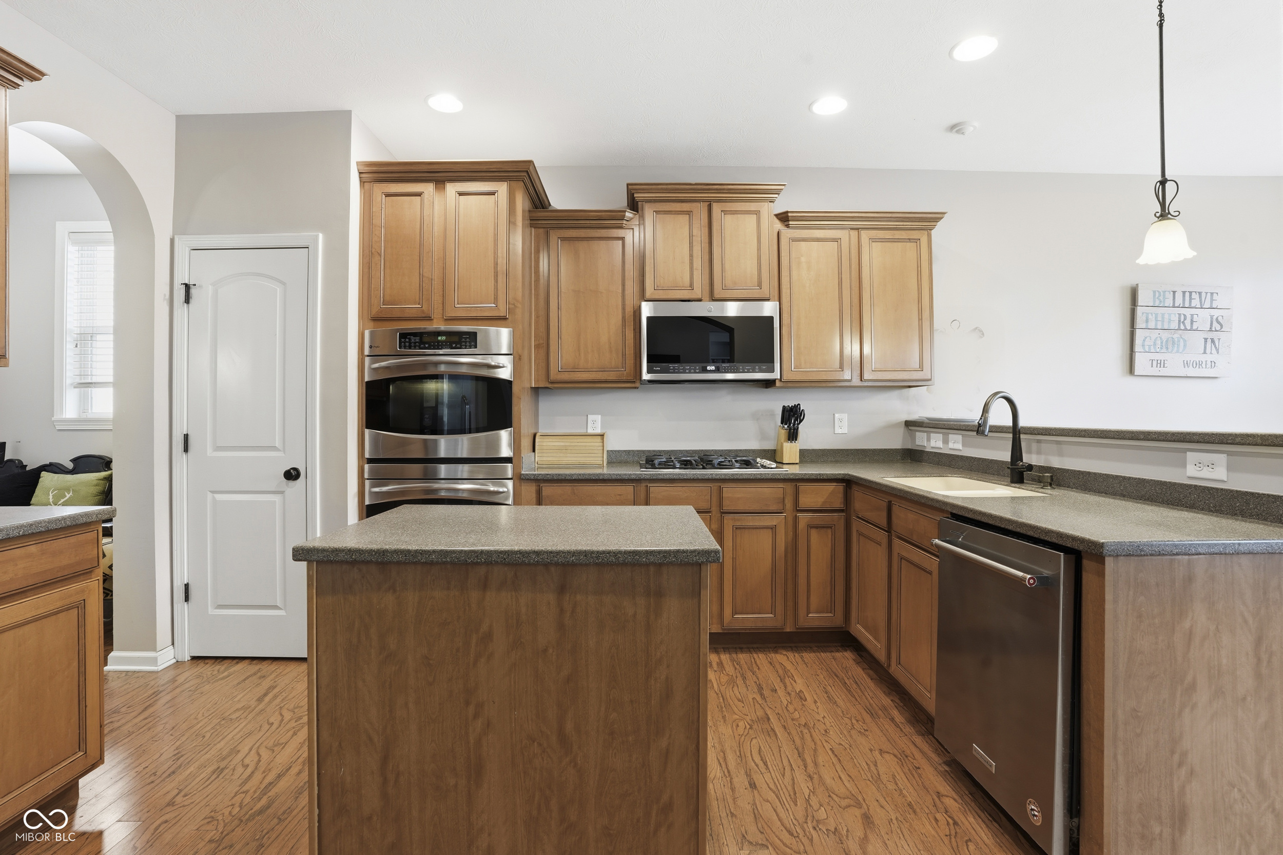 6093 Mountain Hawk Drive