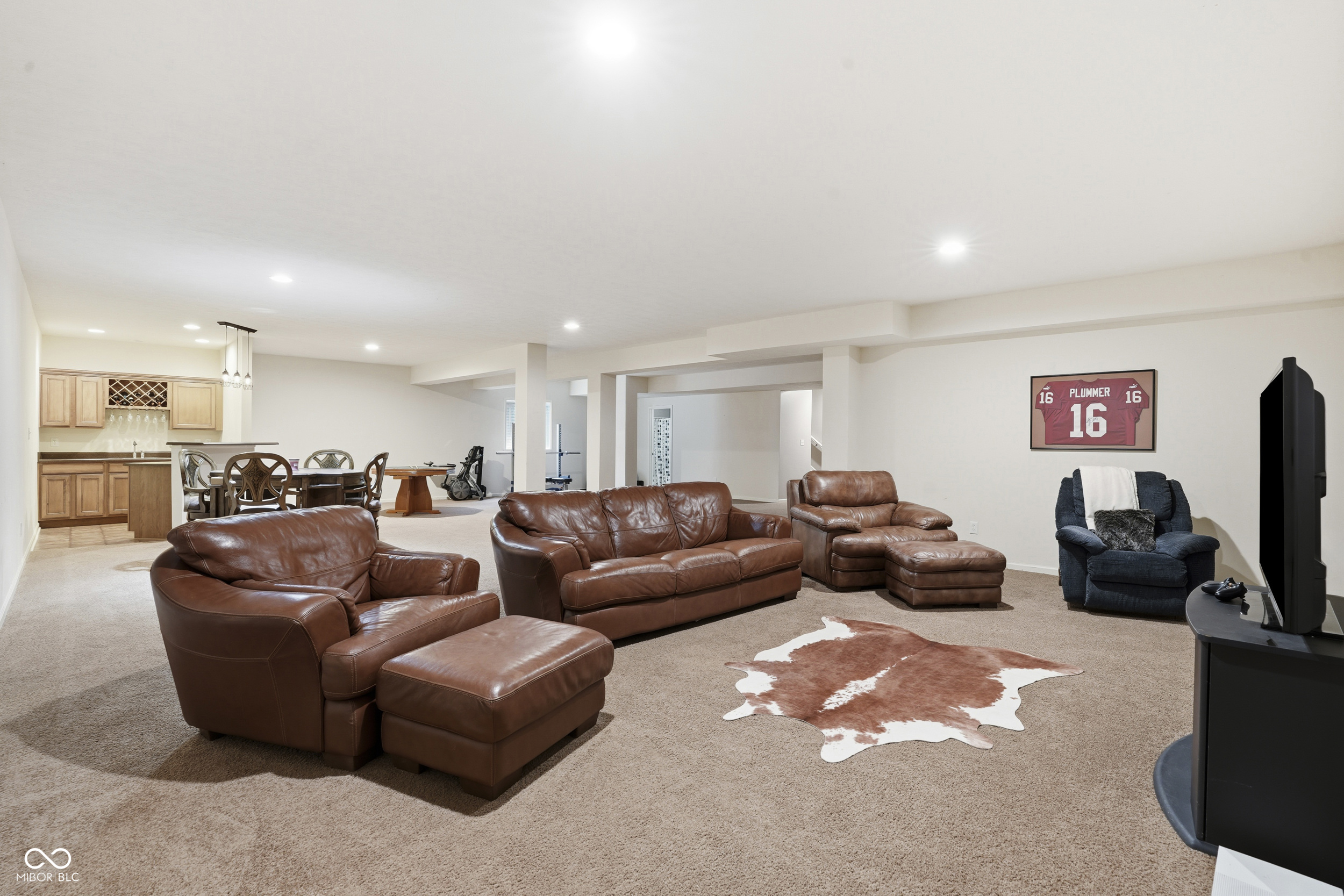 6093 Mountain Hawk Drive