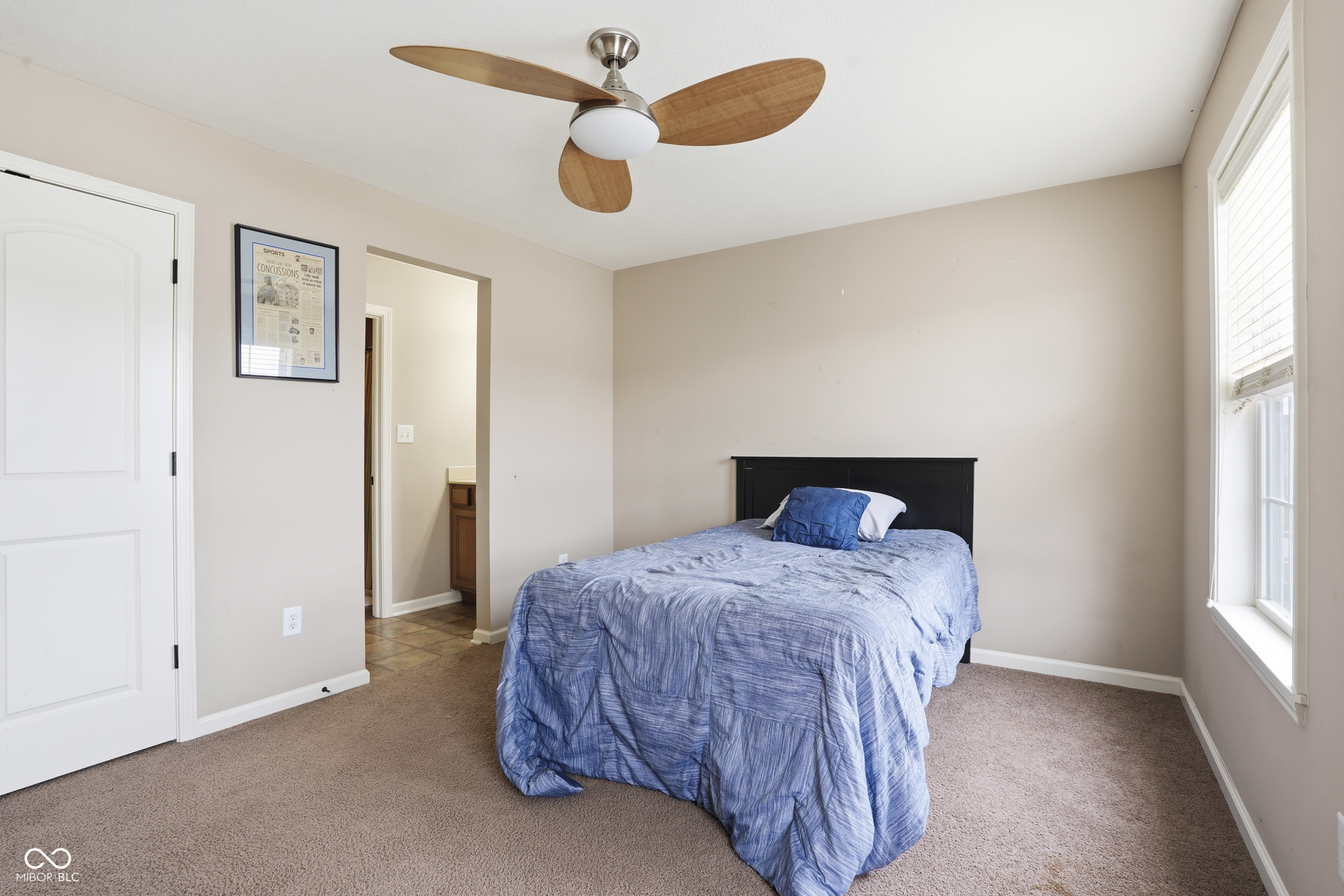 6093 Mountain Hawk Drive