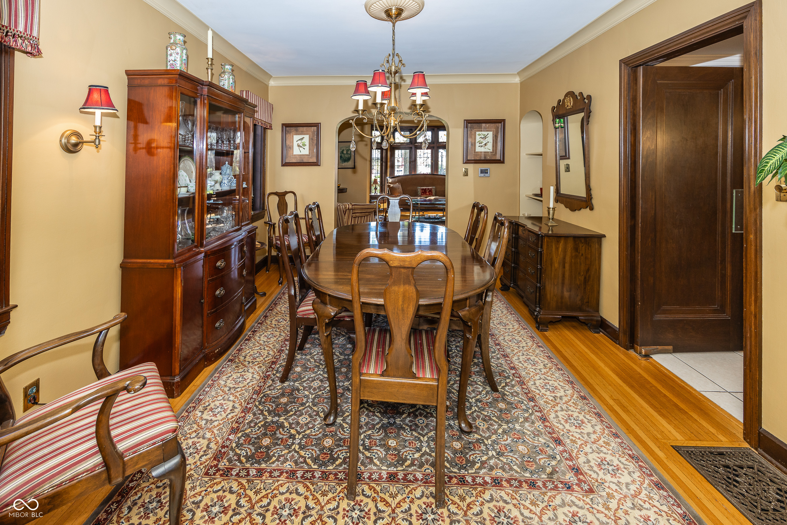 5720 Carrollton Avenue