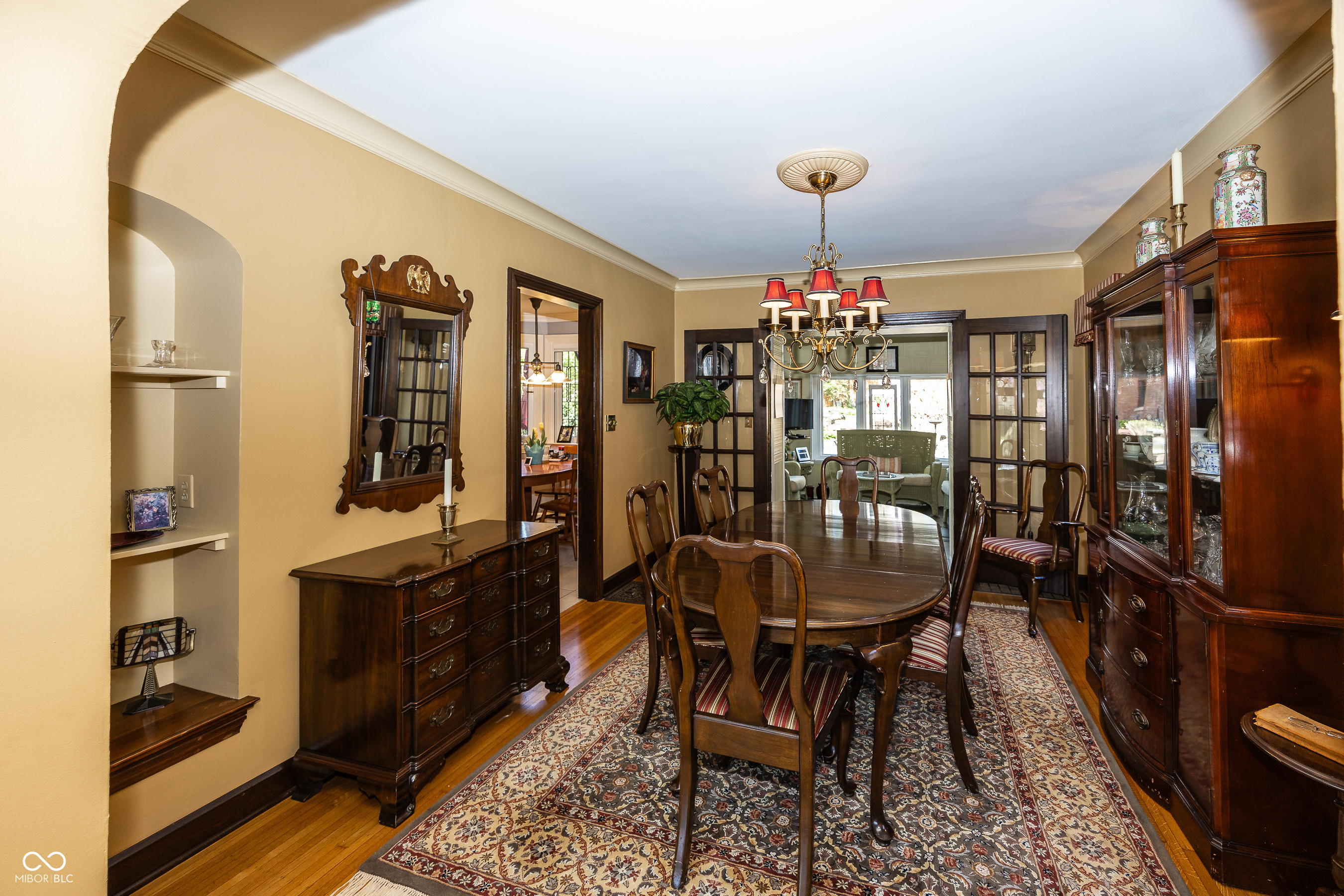 5720 Carrollton Avenue