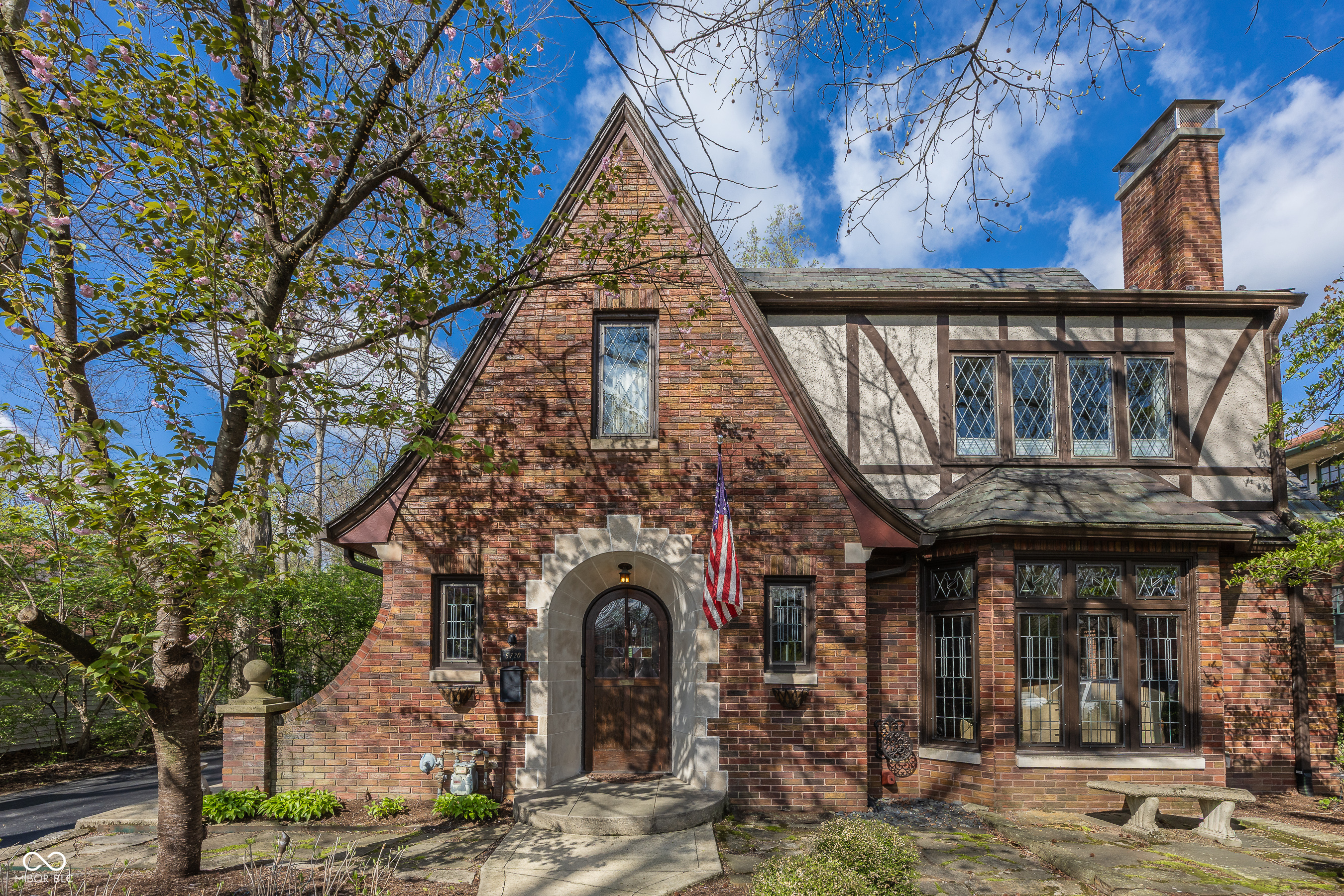 5720 Carrollton Avenue