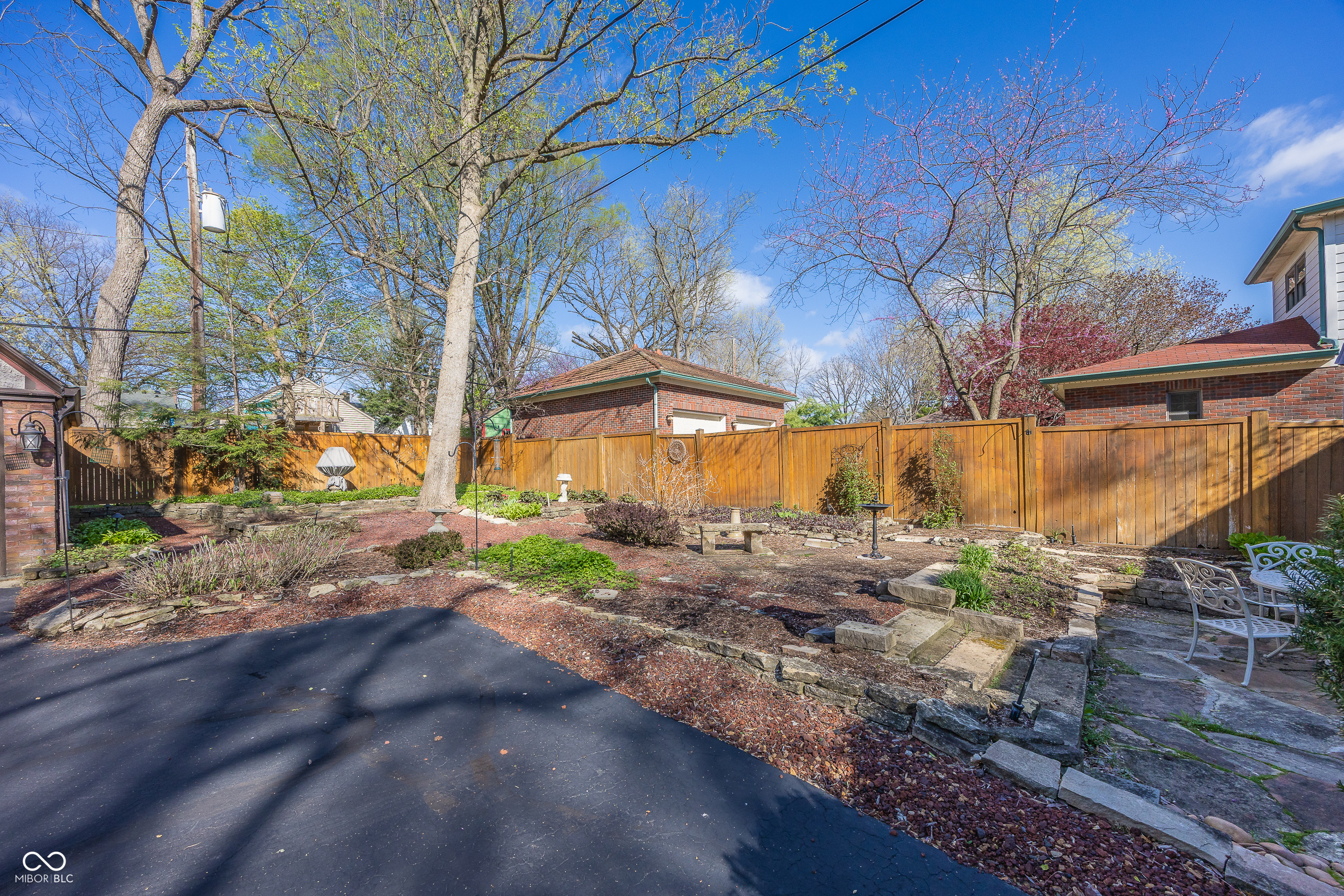 5720 Carrollton Avenue