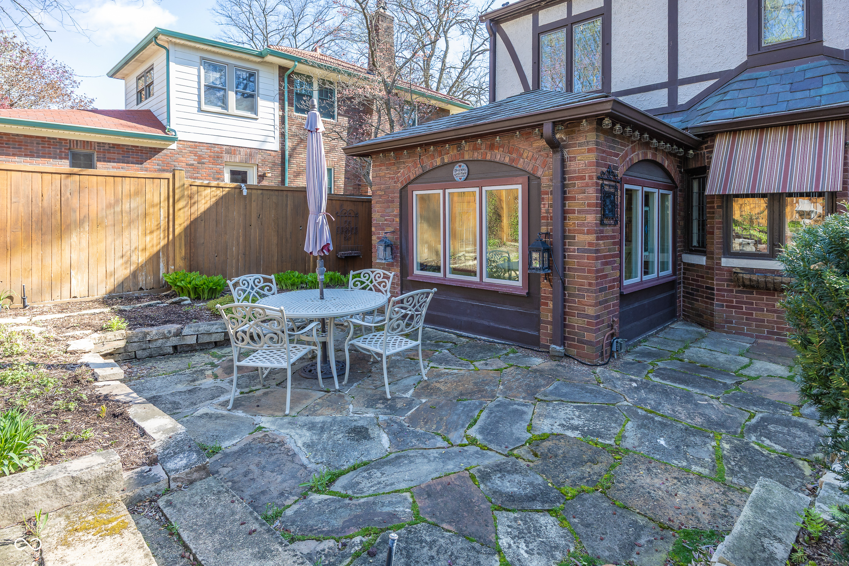 5720 Carrollton Avenue