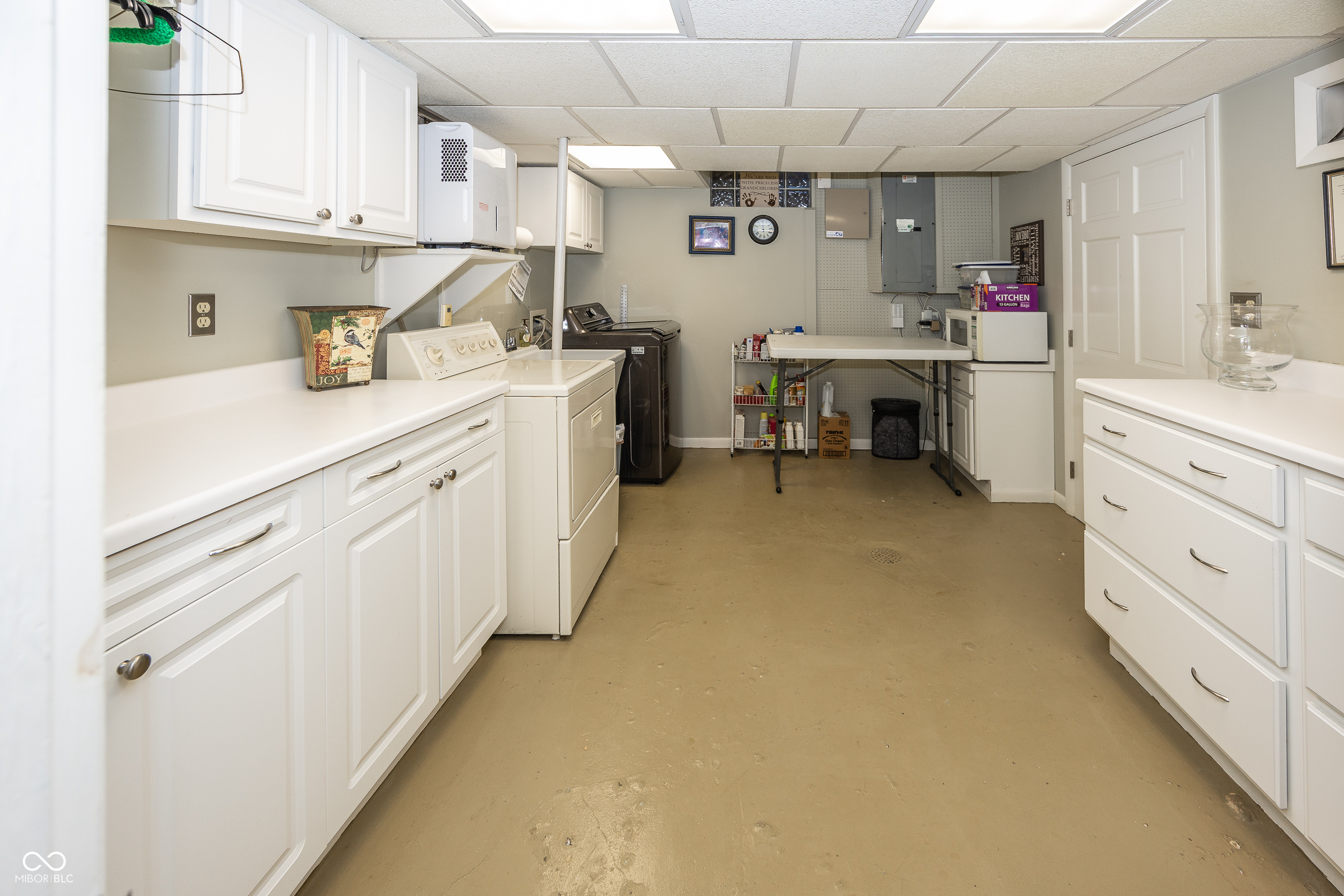 5720 Carrollton Avenue