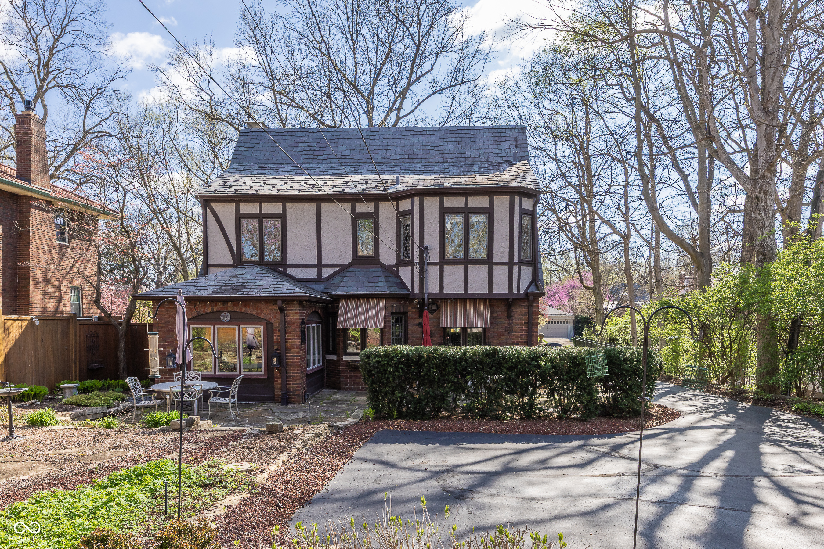 5720 Carrollton Avenue