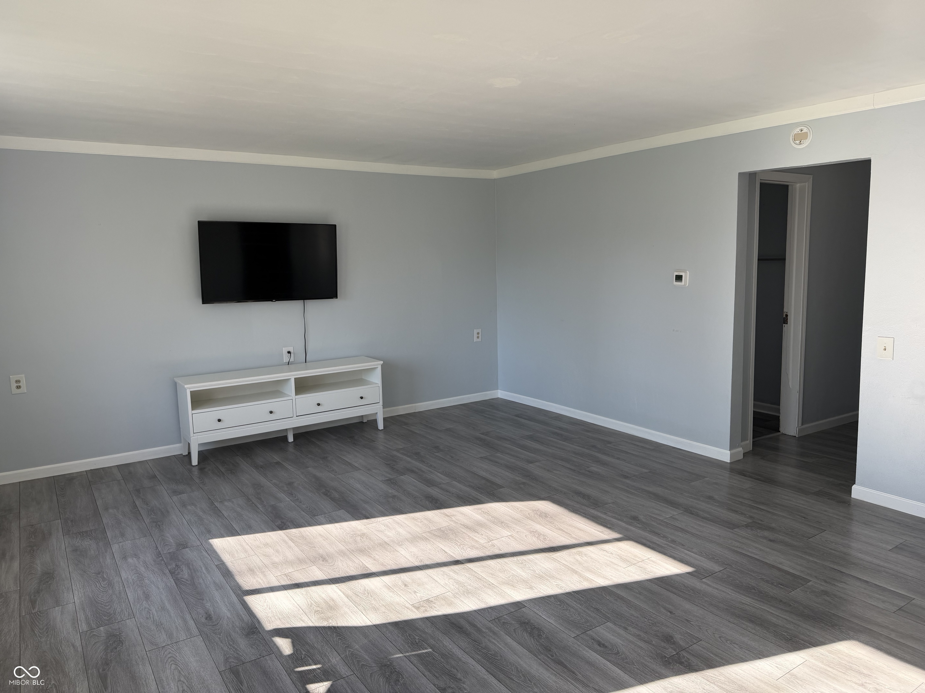 3105 Paradise Drive