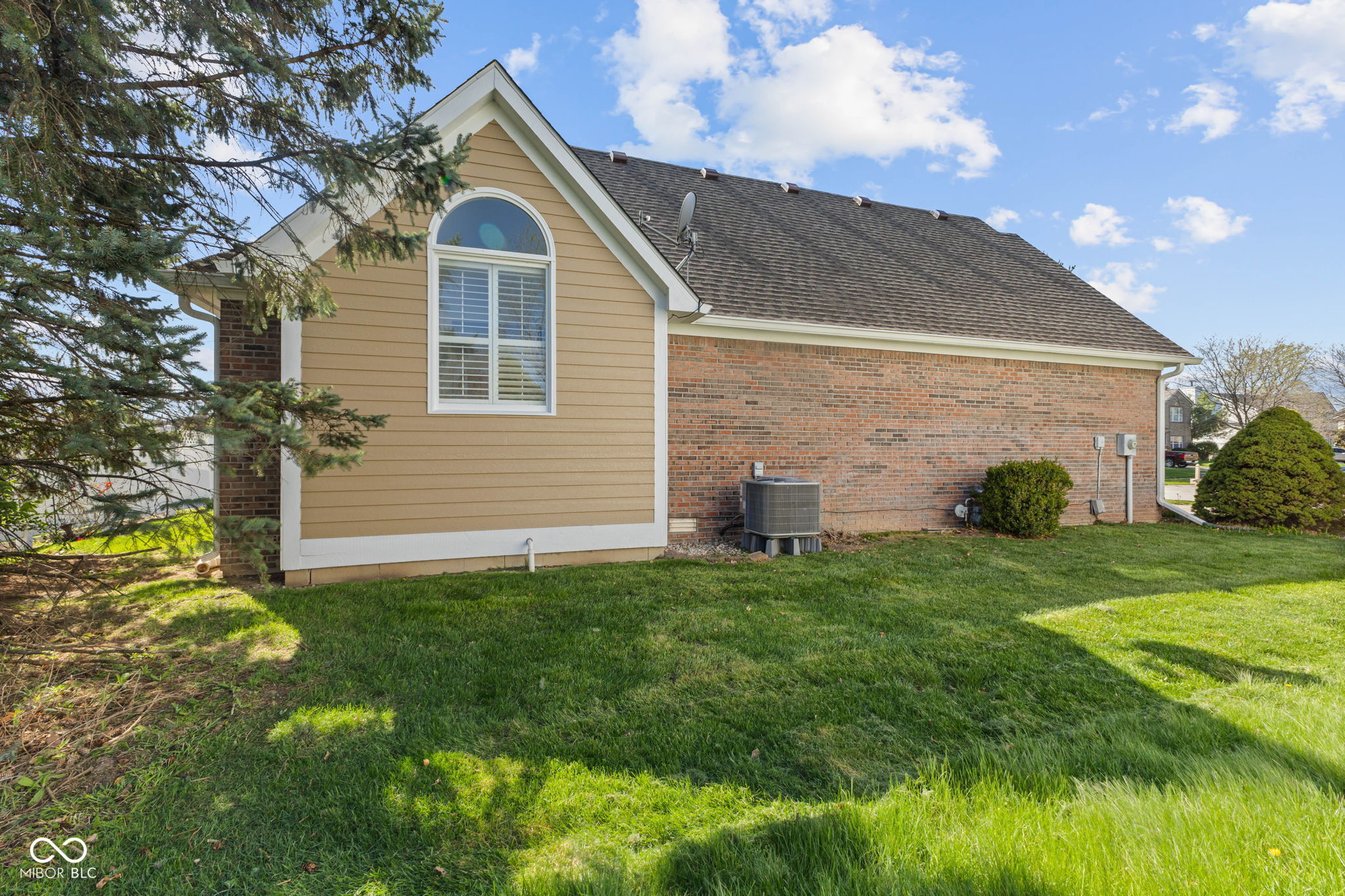 467 Leafy Branch Trail