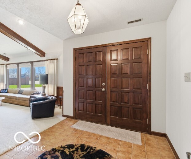 21102 N Banbury Road