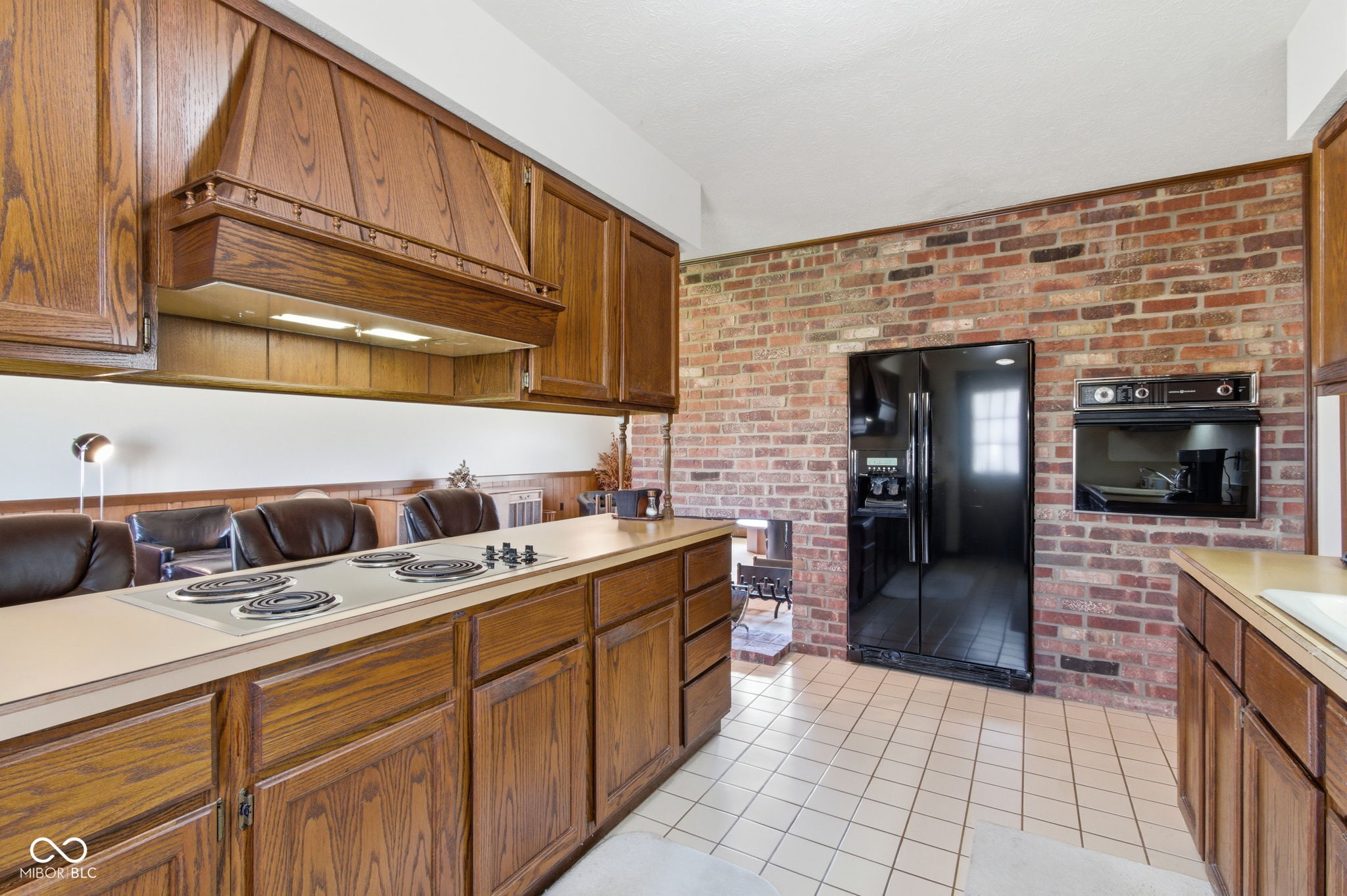 21102 N Banbury Road