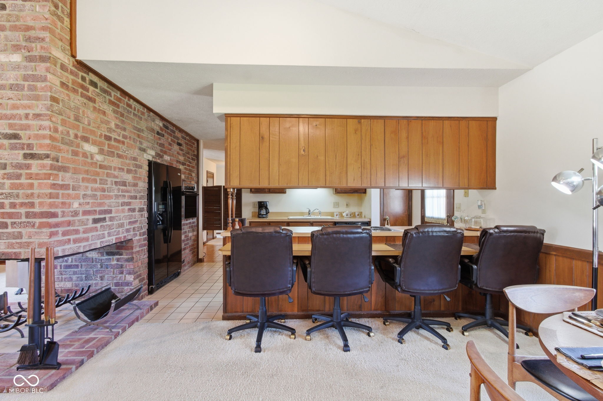 21102 N Banbury Road