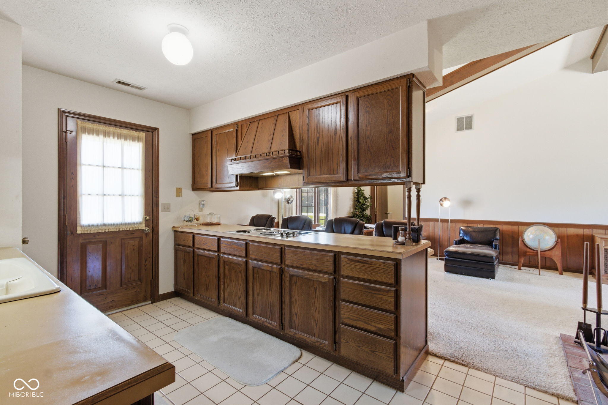 21102 N Banbury Road