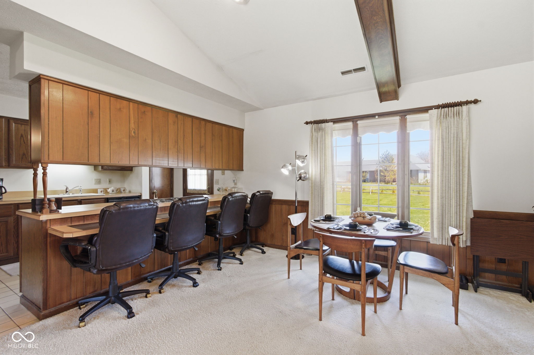 21102 N Banbury Road