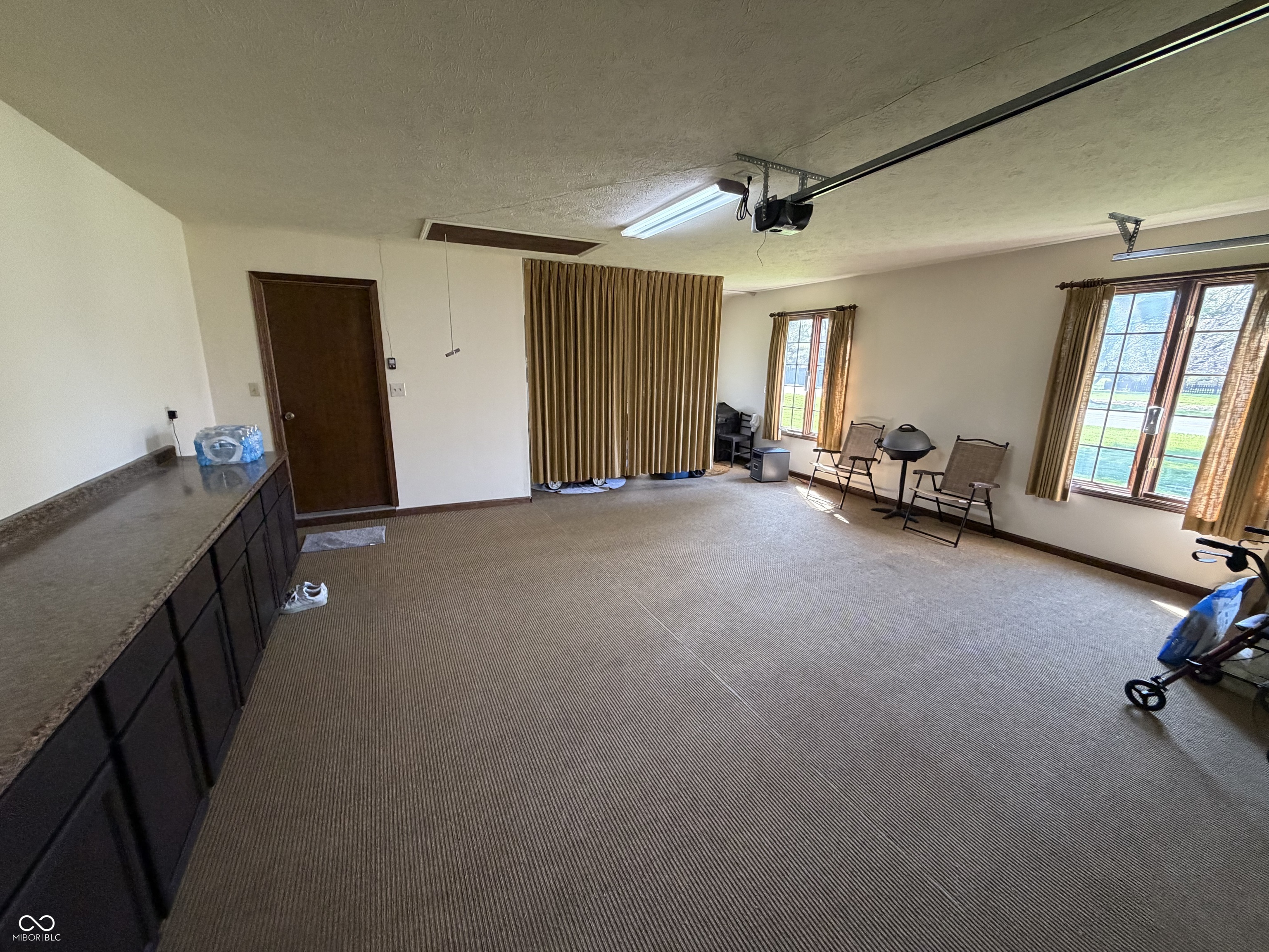 21102 N Banbury Road