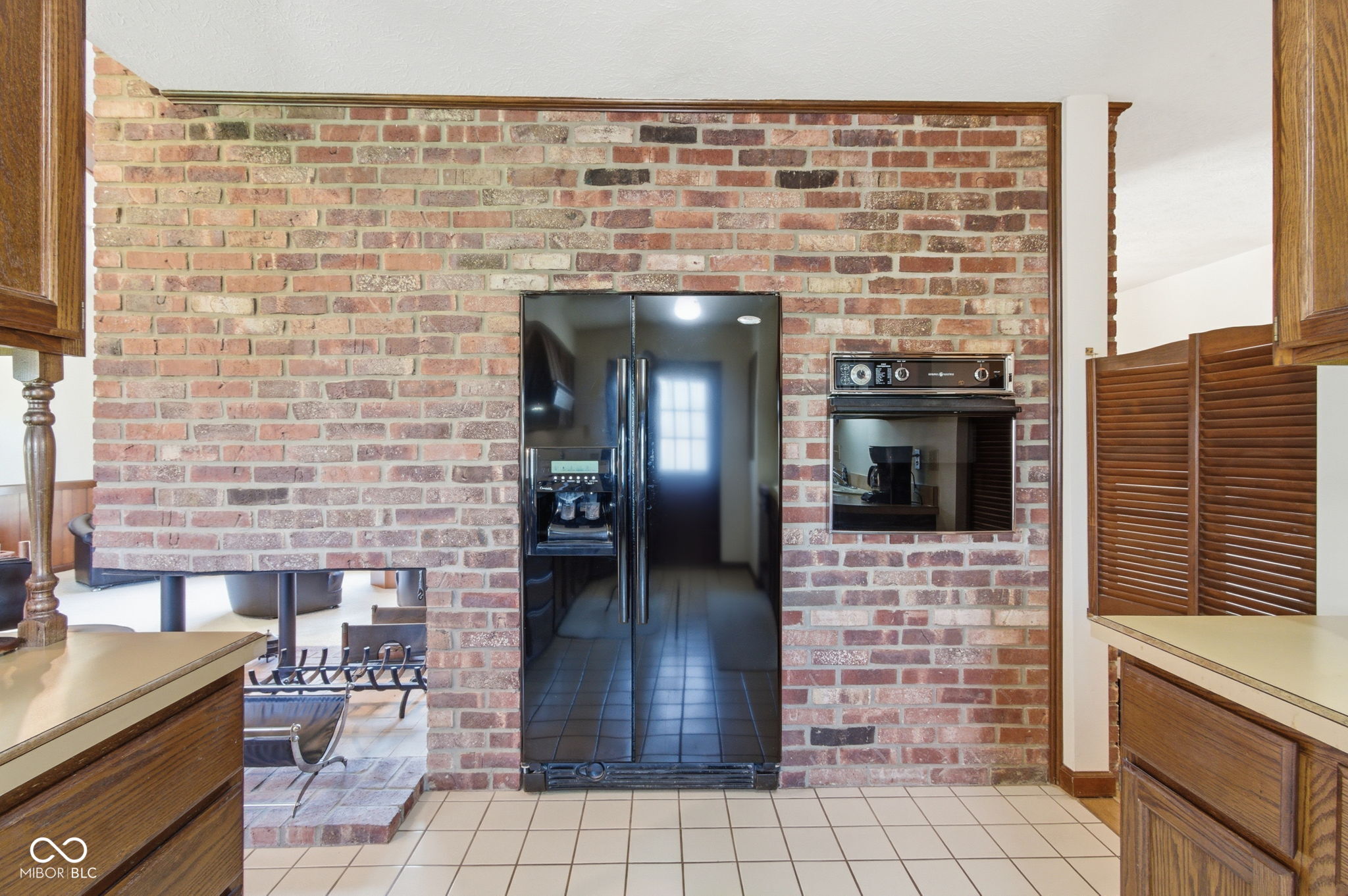 21102 N Banbury Road