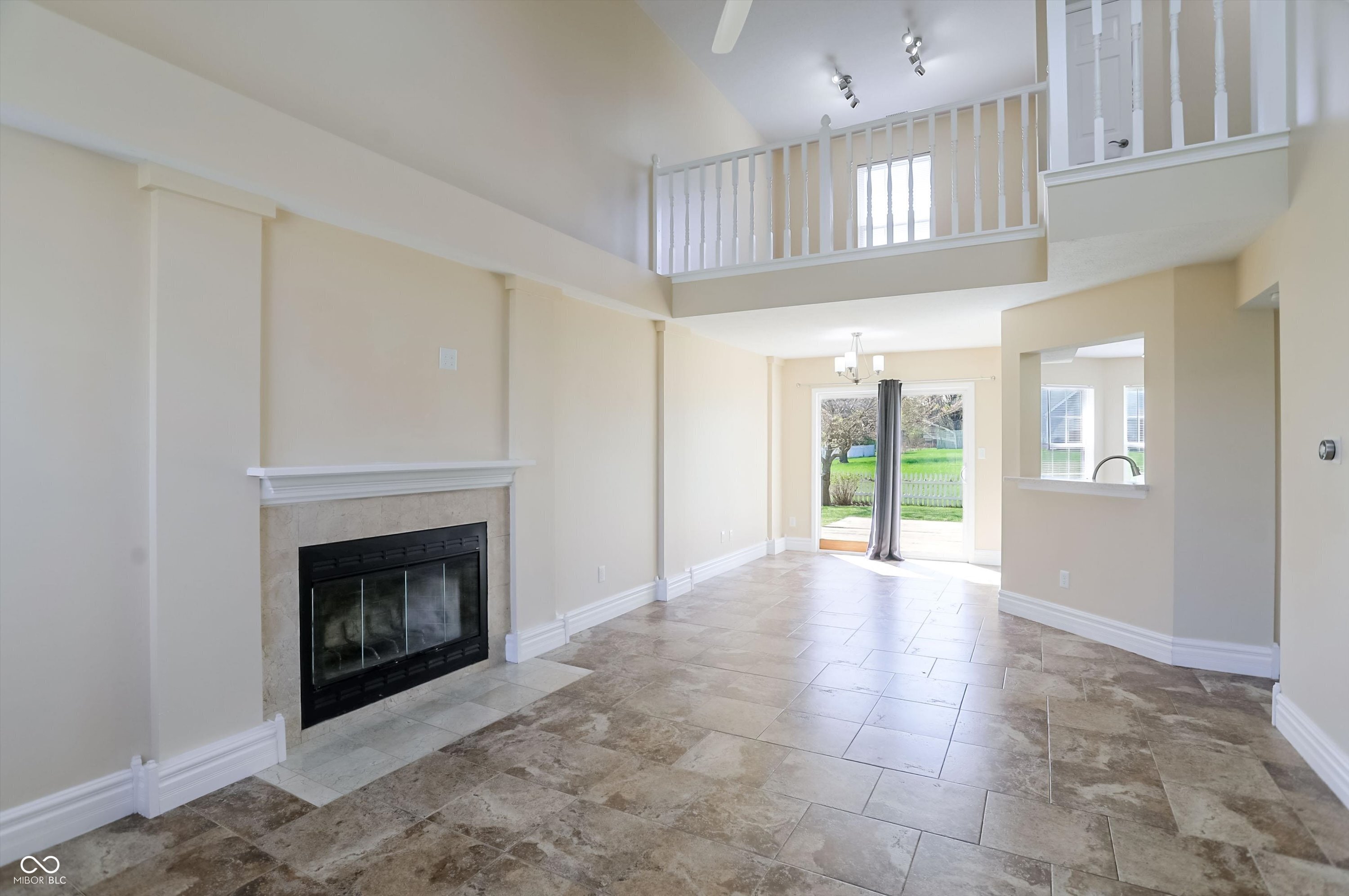 9240 Crossing Drive