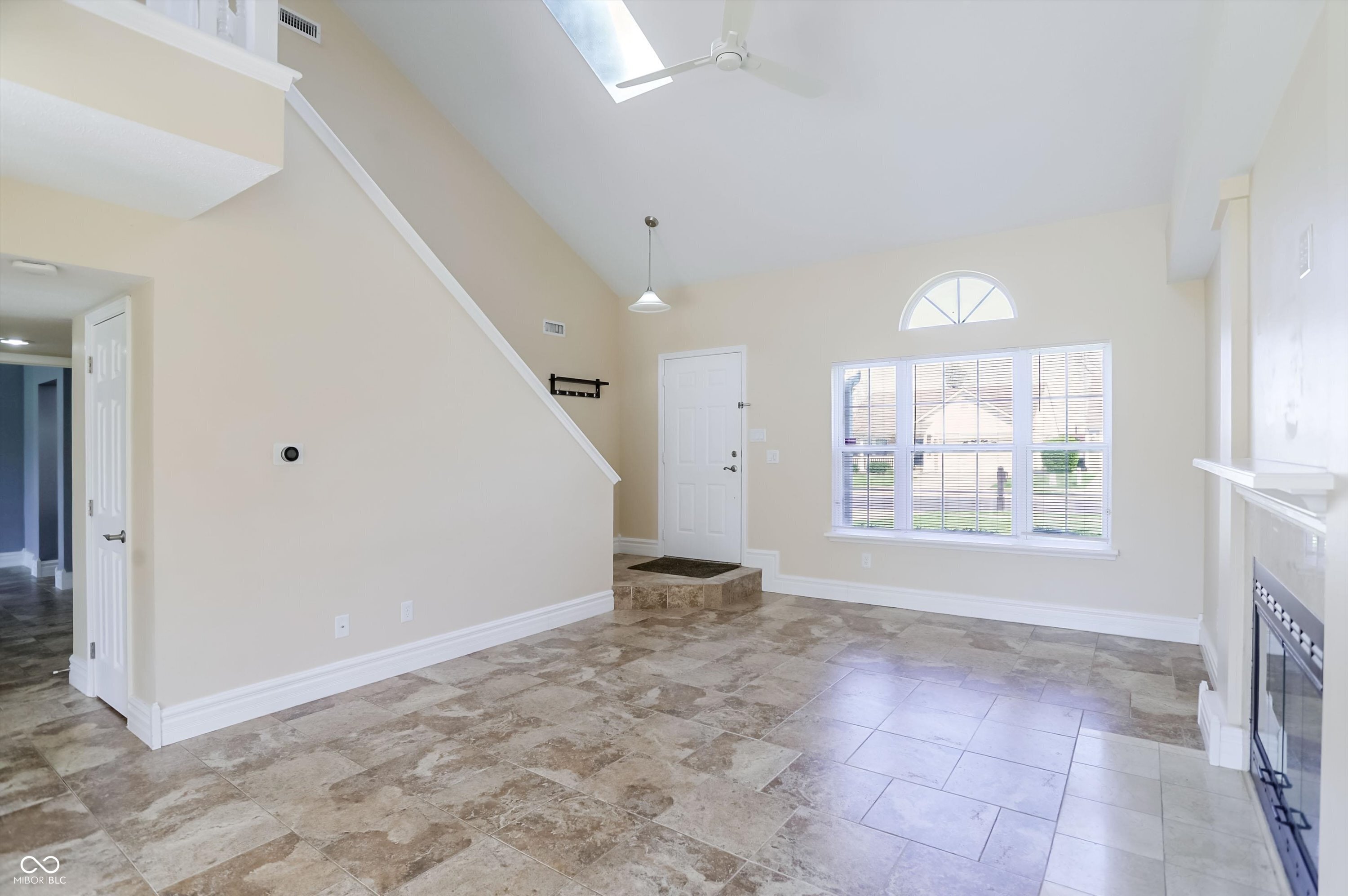 9240 Crossing Drive
