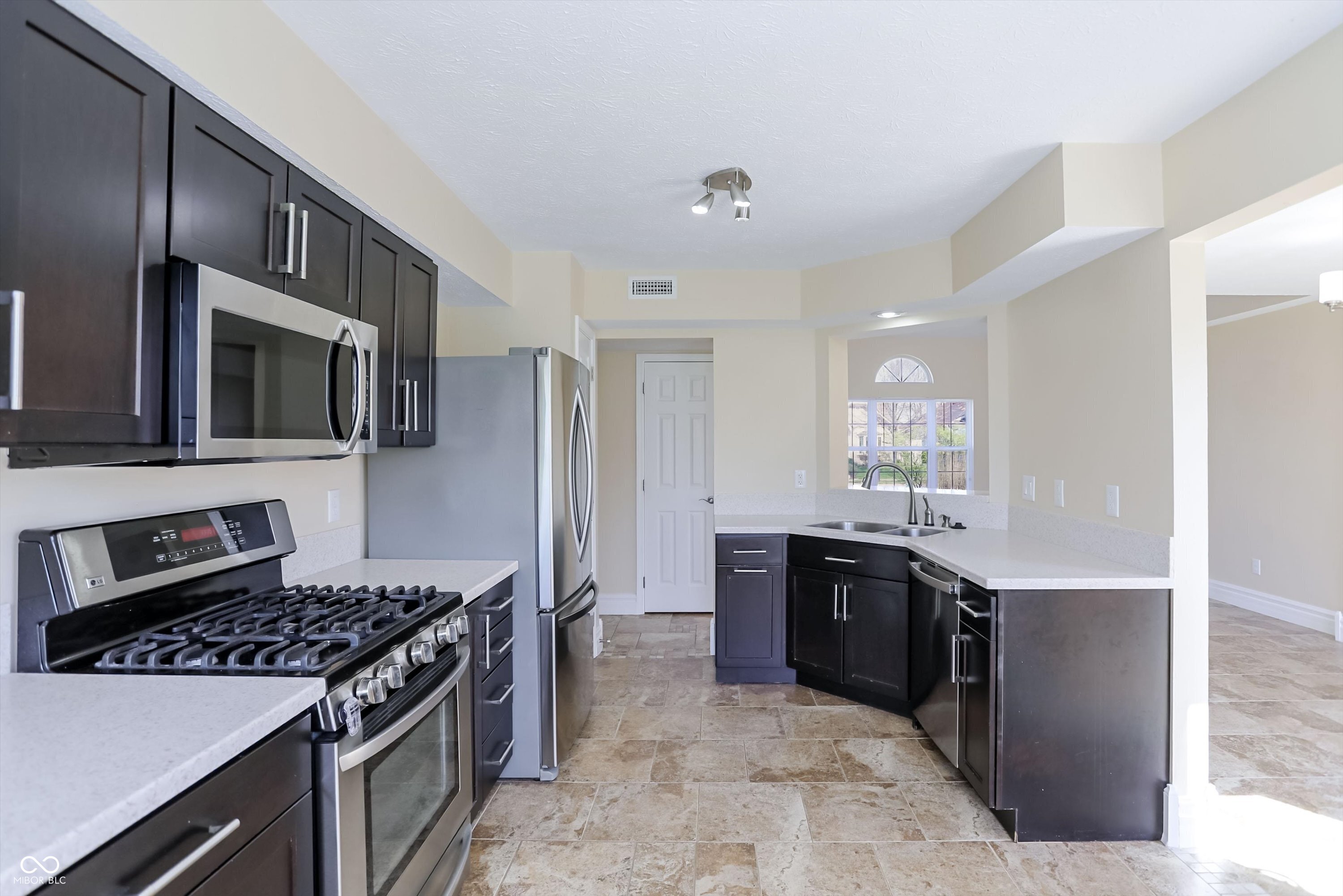 9240 Crossing Drive