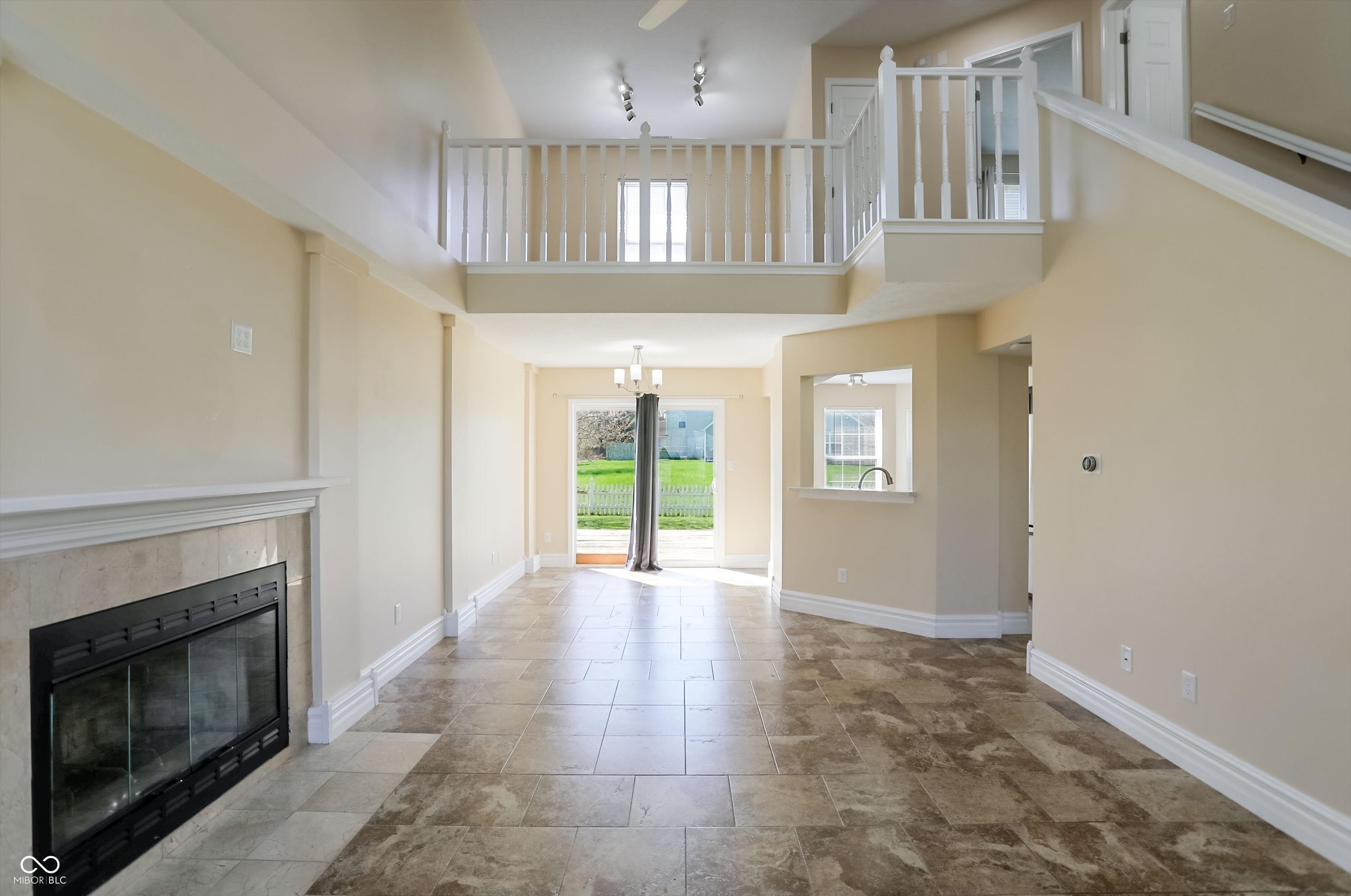 9240 Crossing Drive