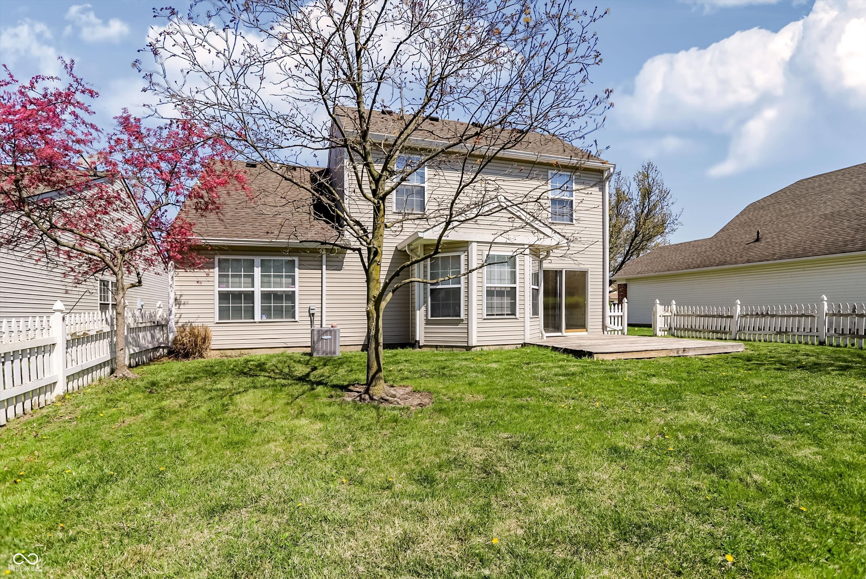9240 Crossing Drive