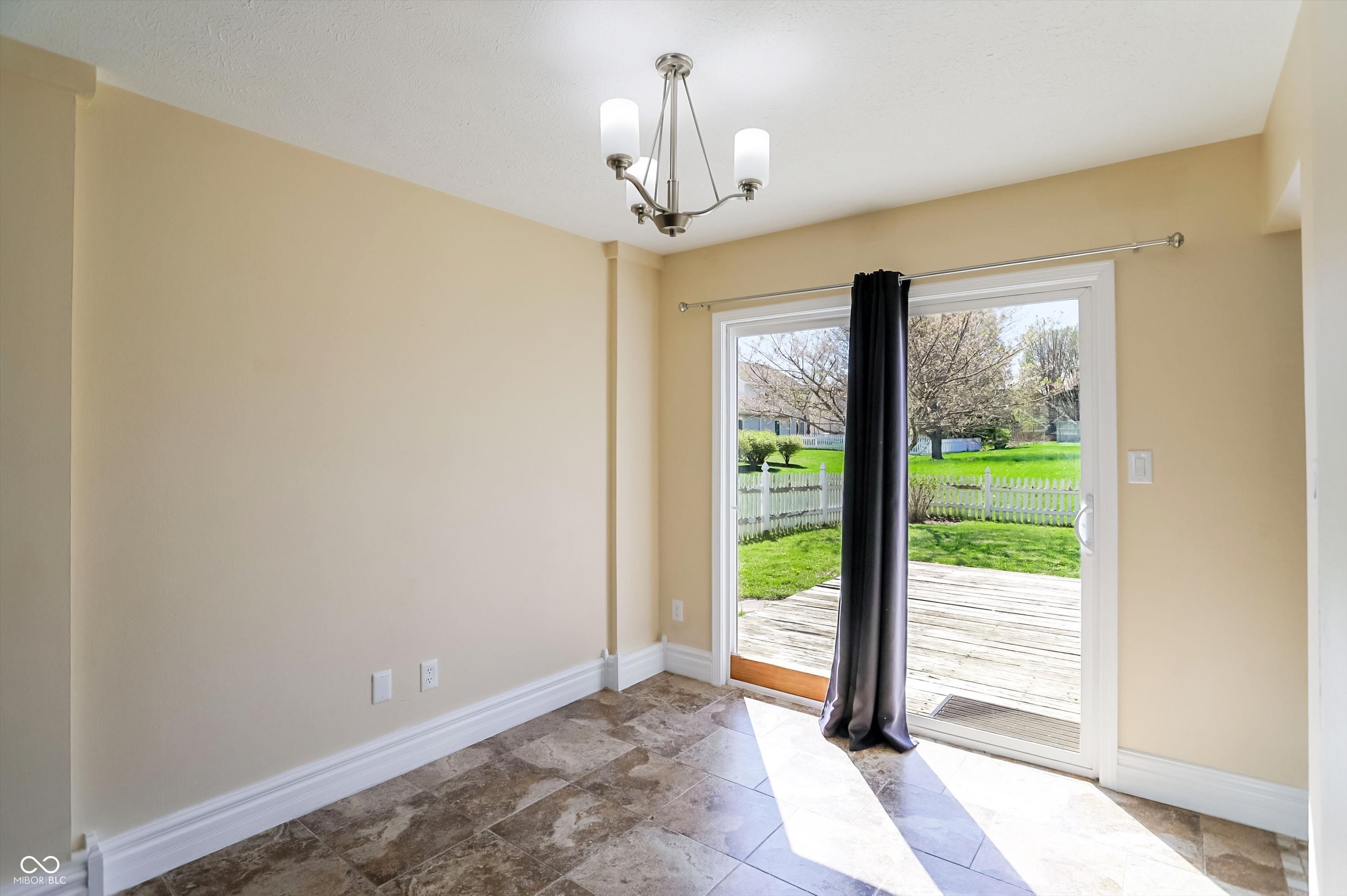 9240 Crossing Drive