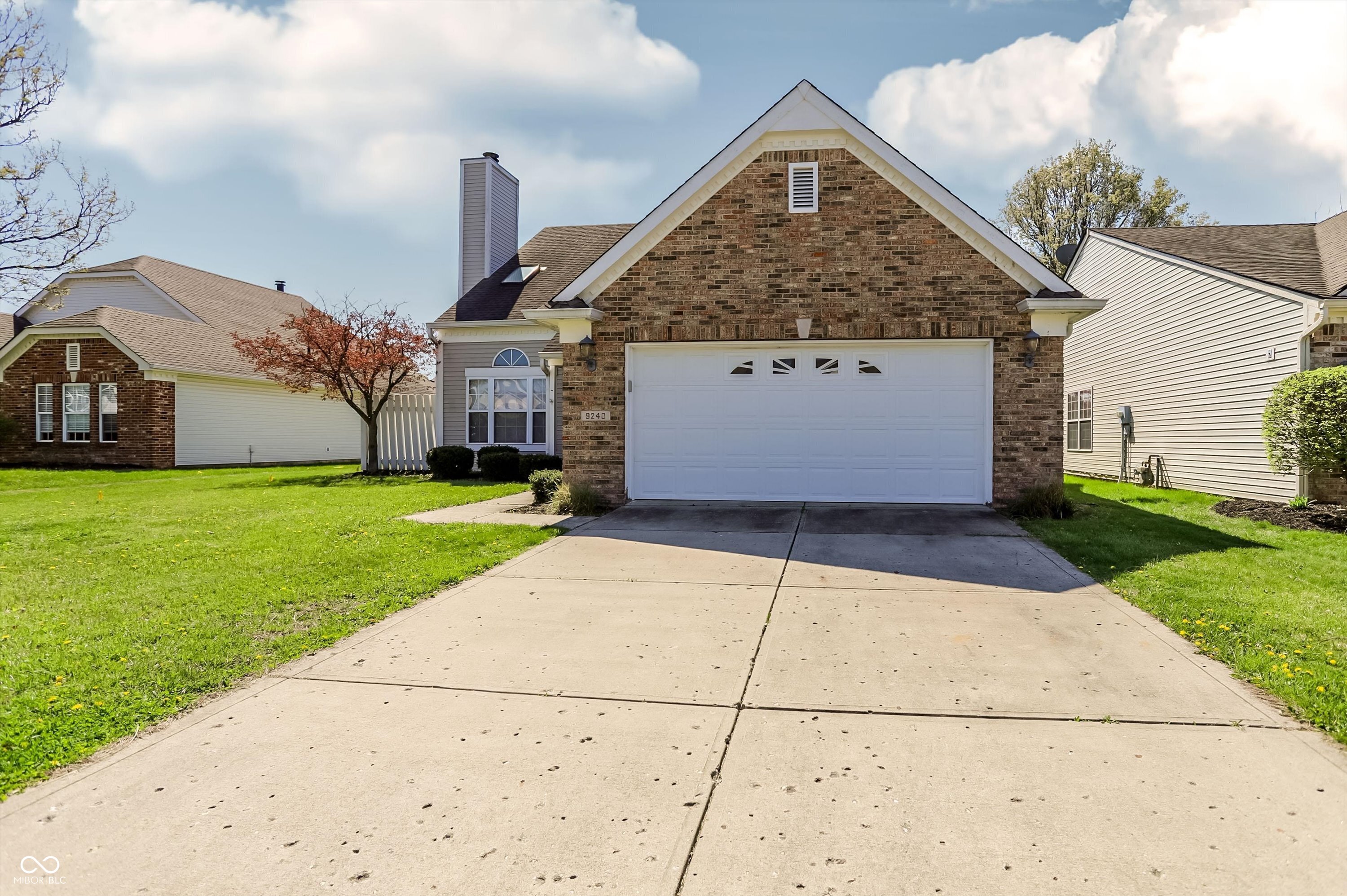 9240 Crossing Drive