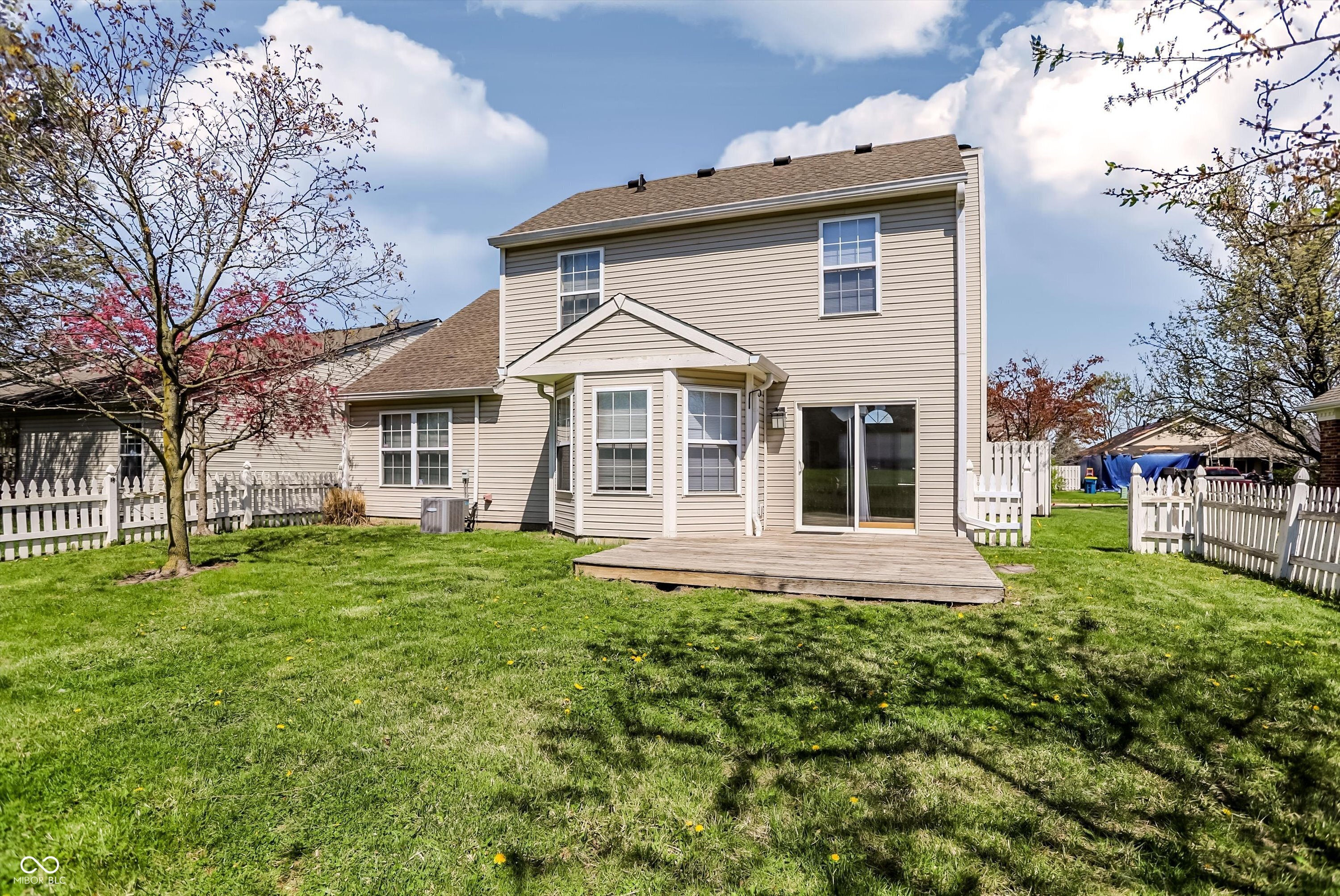 9240 Crossing Drive